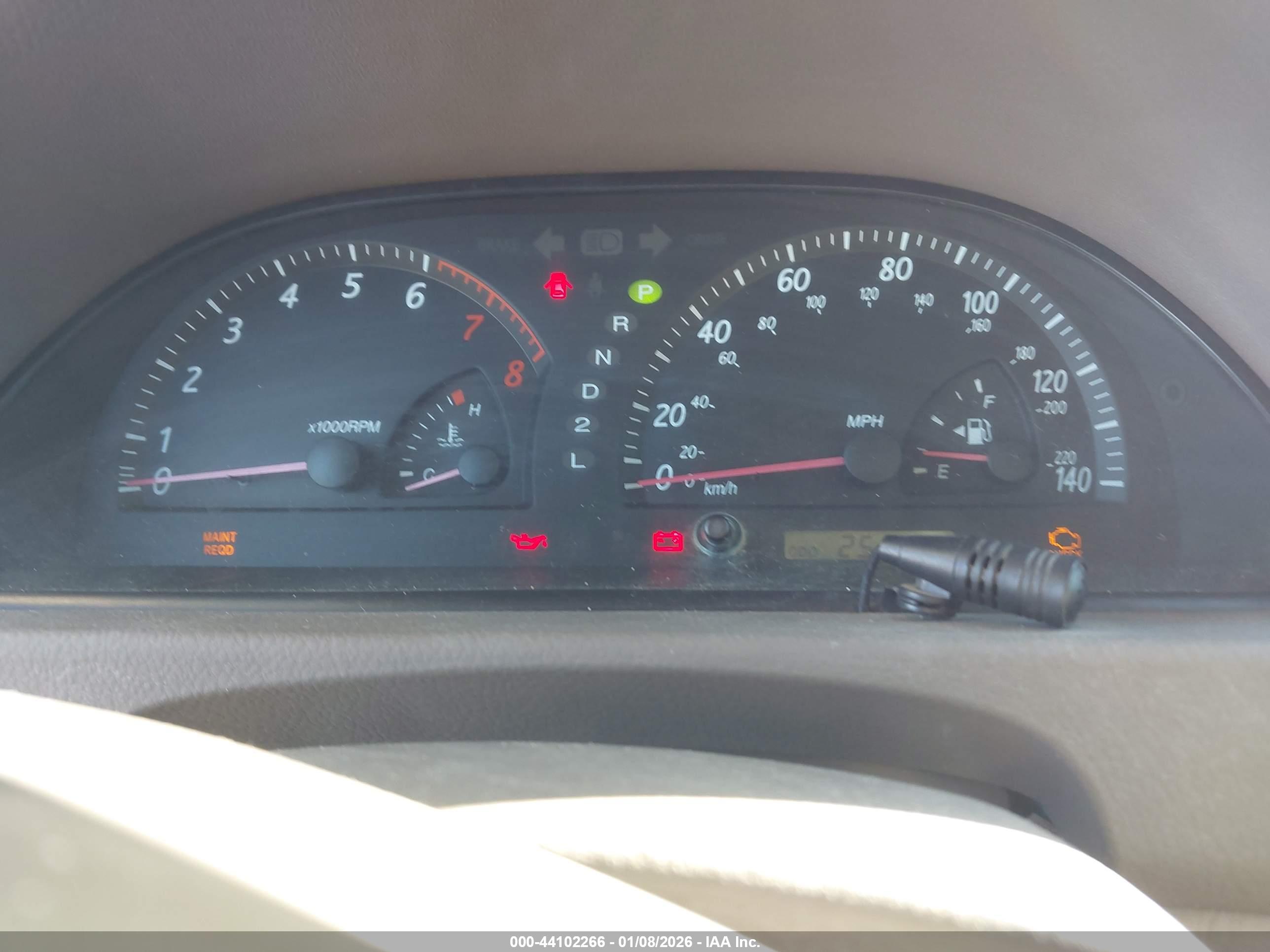 TOYOTA CAMRY image 7