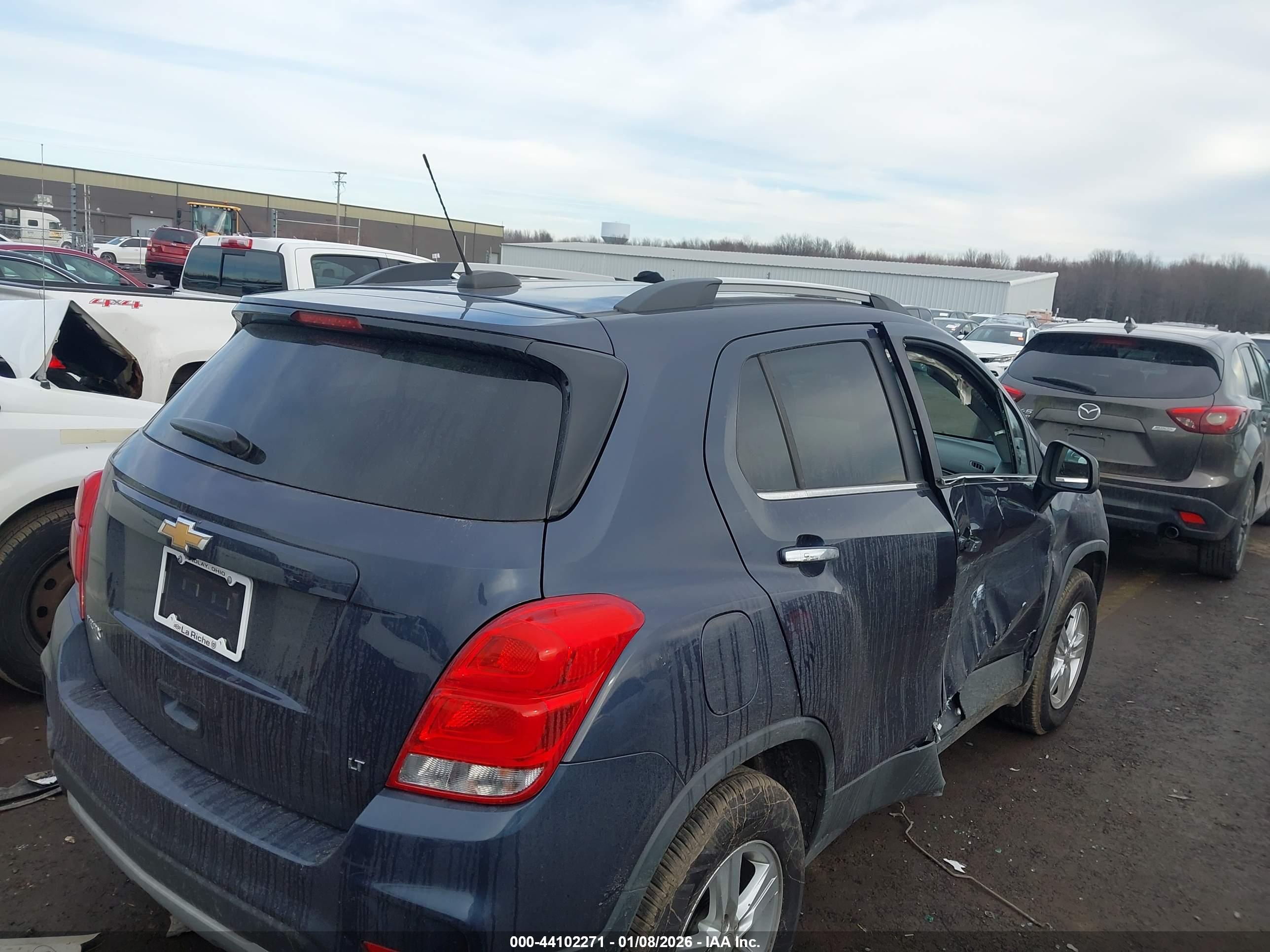 CHEVROLET TRAX image 4