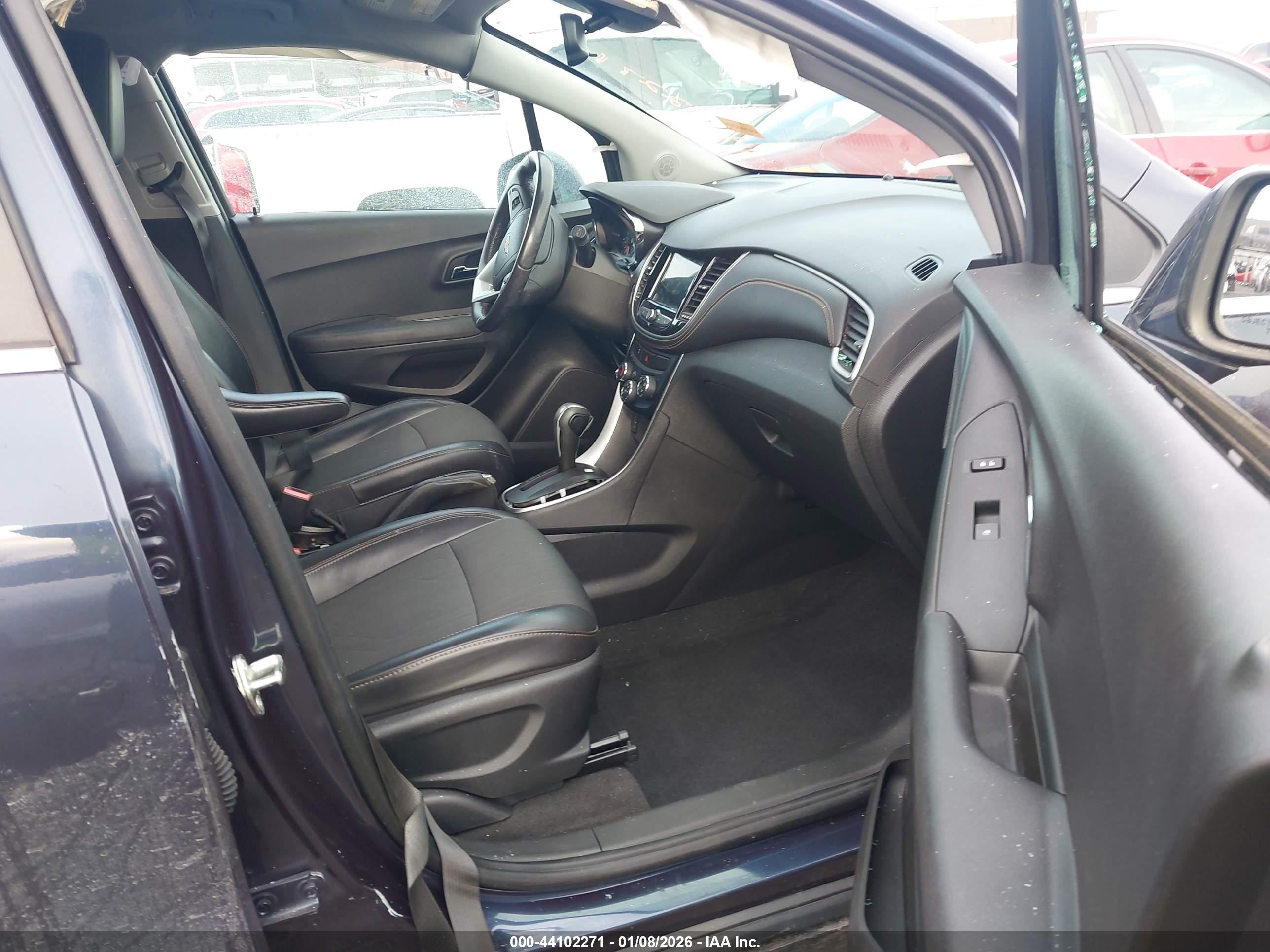 CHEVROLET TRAX image 5