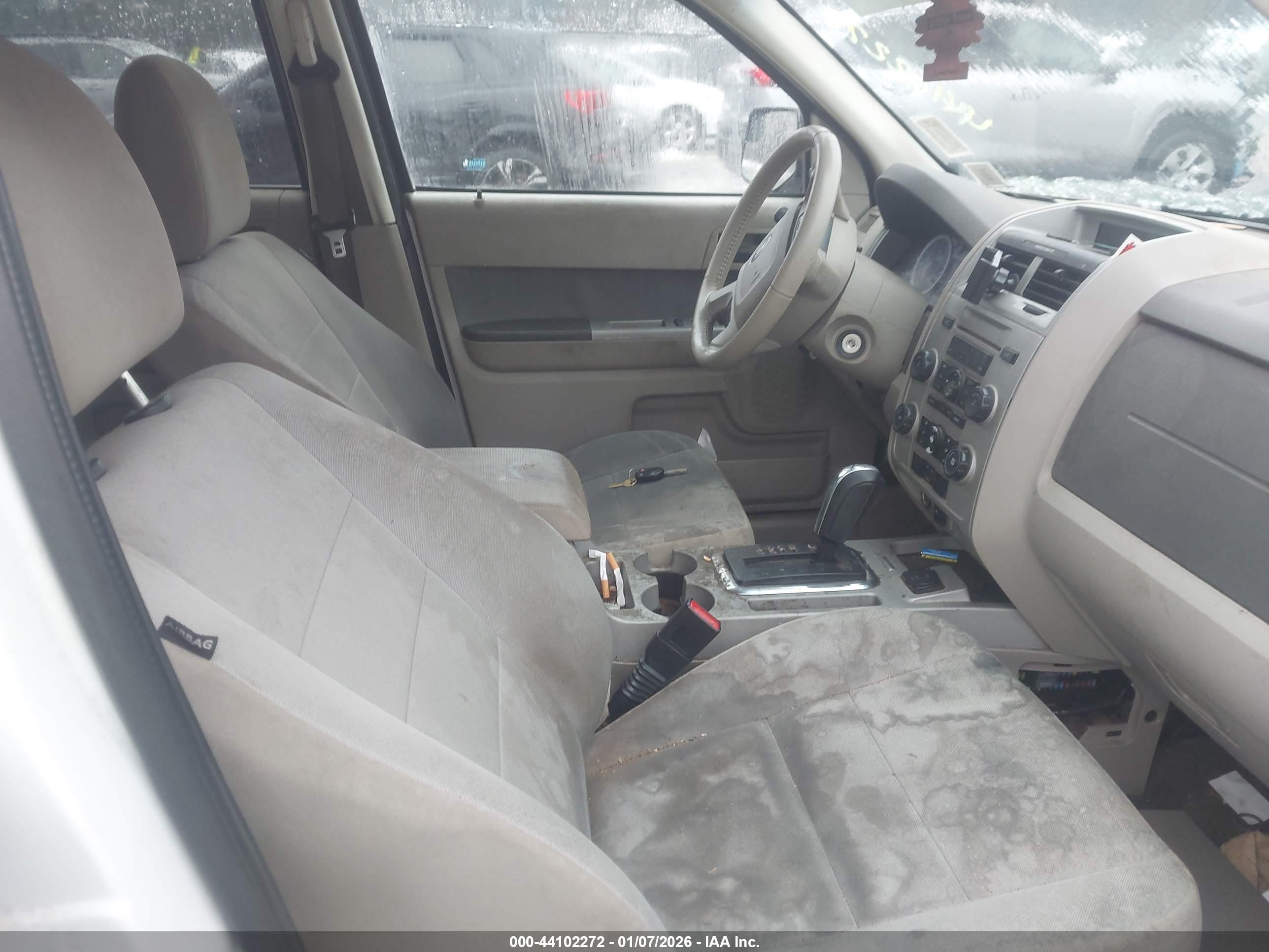 FORD ESCAPE image 5