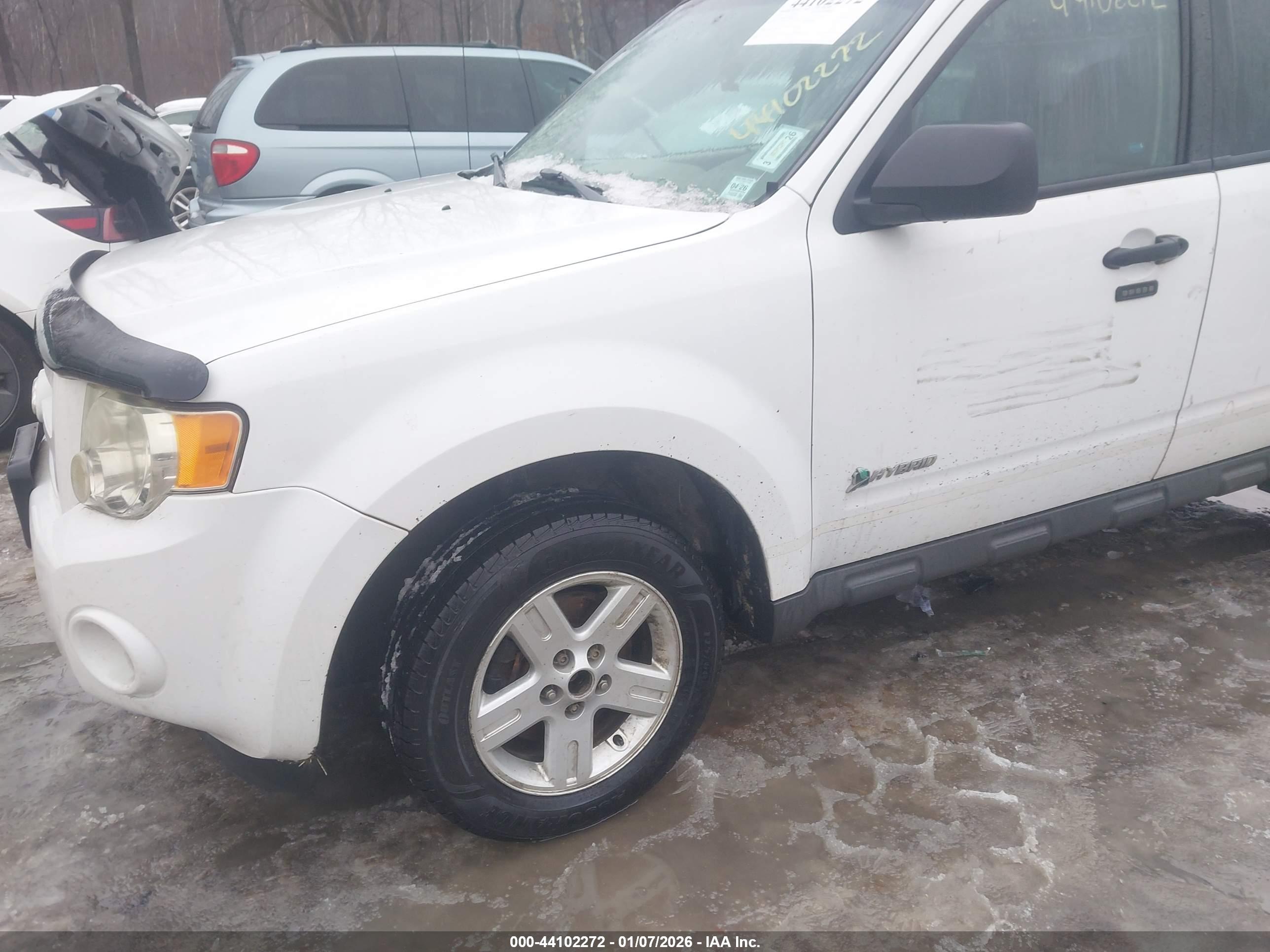 FORD ESCAPE image 6