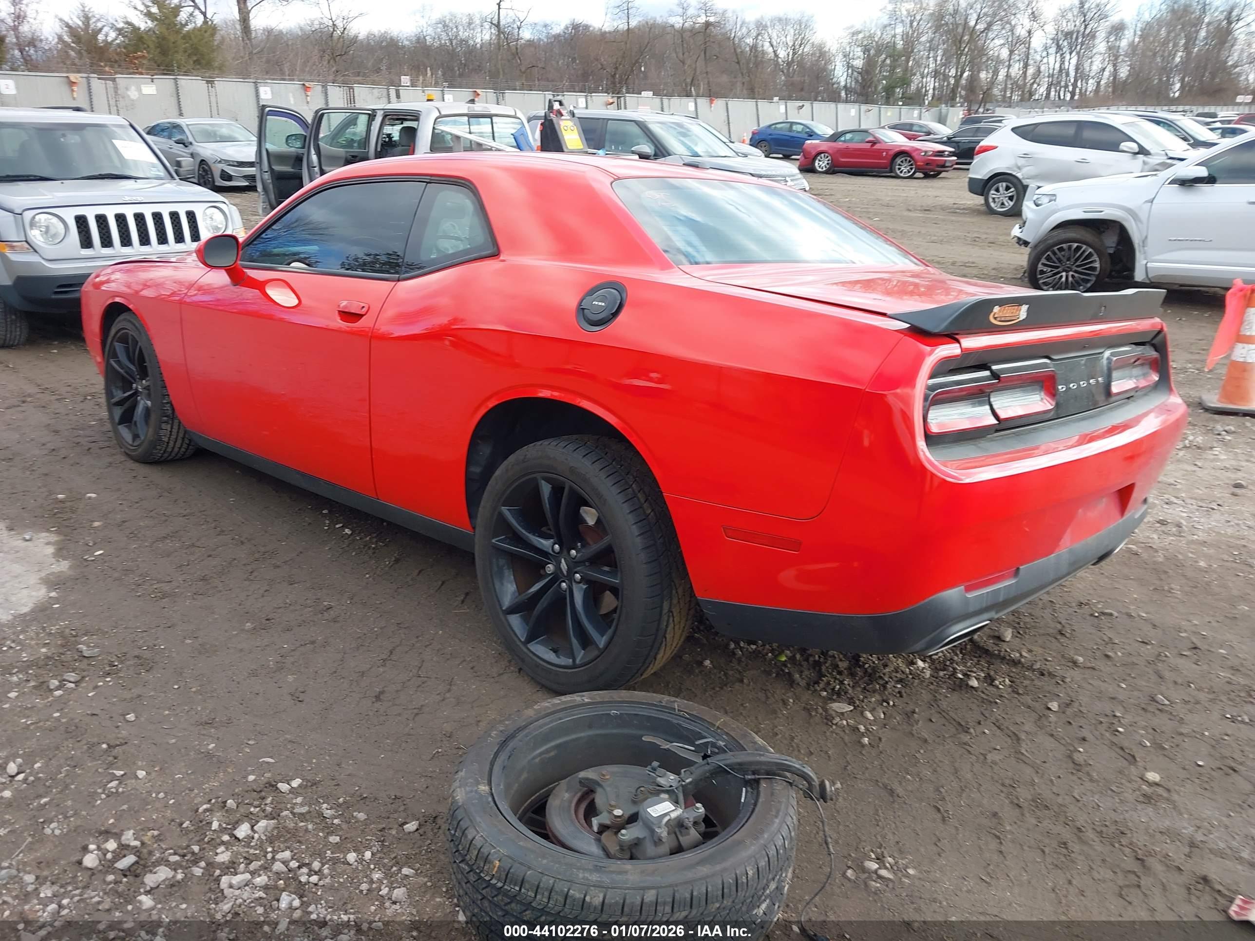 DODGE CHALLENGER image 3