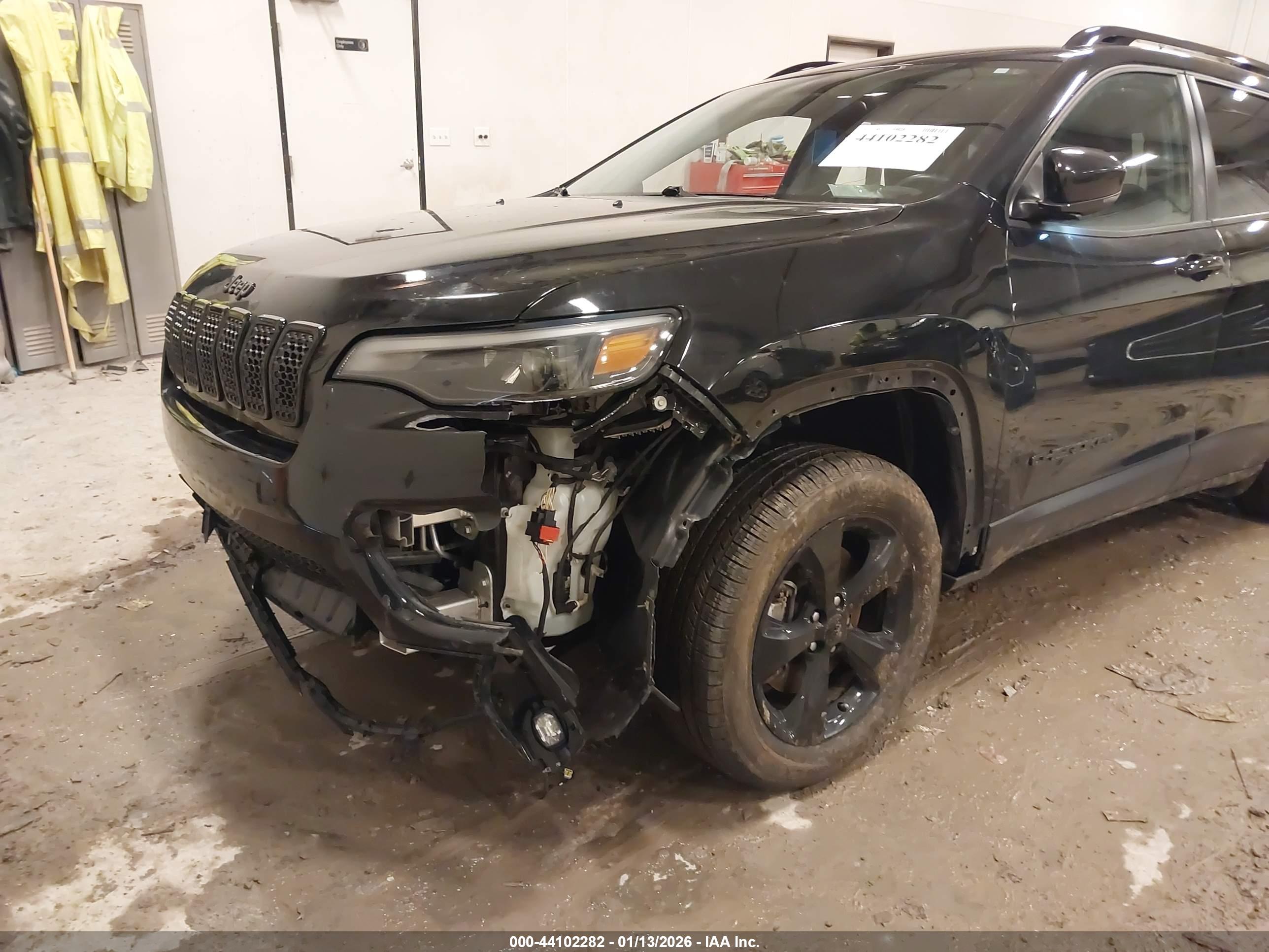 JEEP CHEROKEE image 6