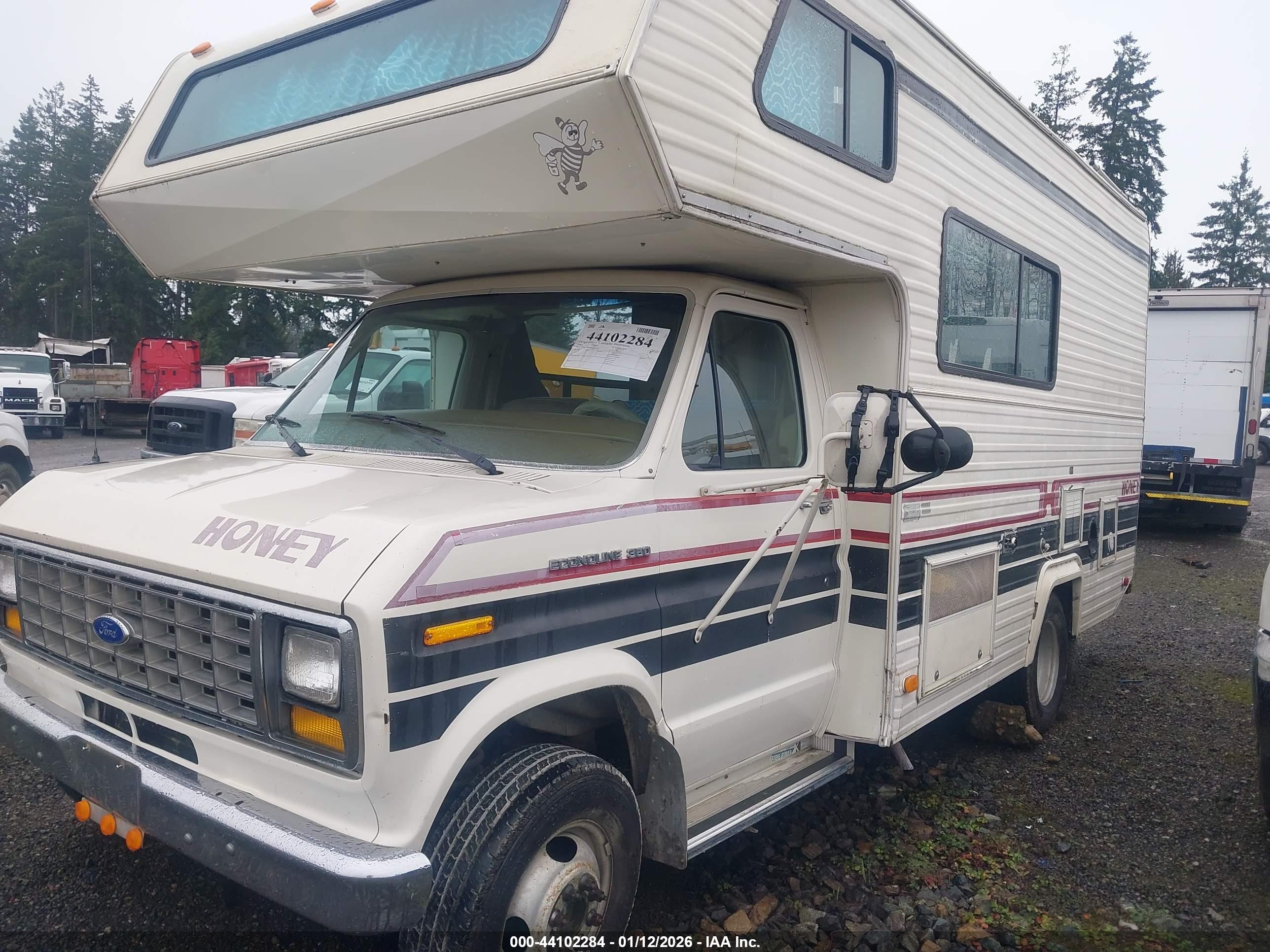 FORD ECONOLINE image 2