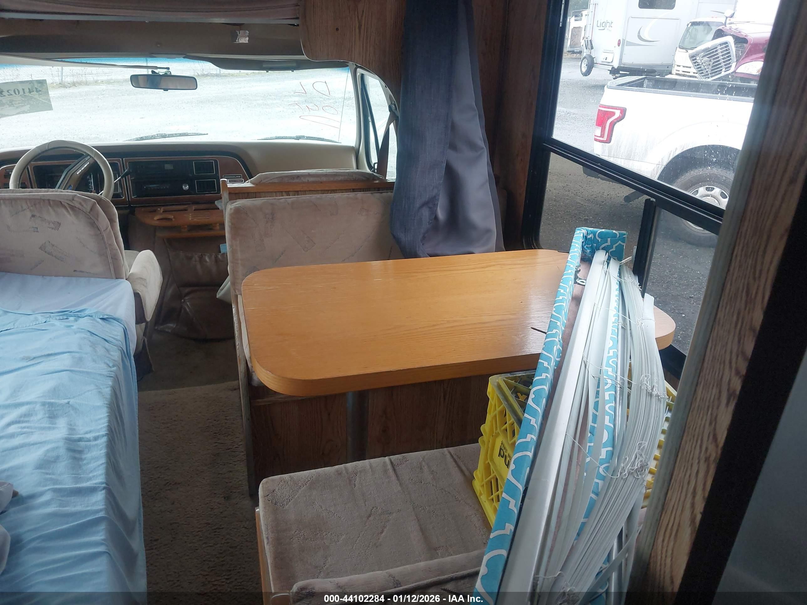 FORD ECONOLINE image 8