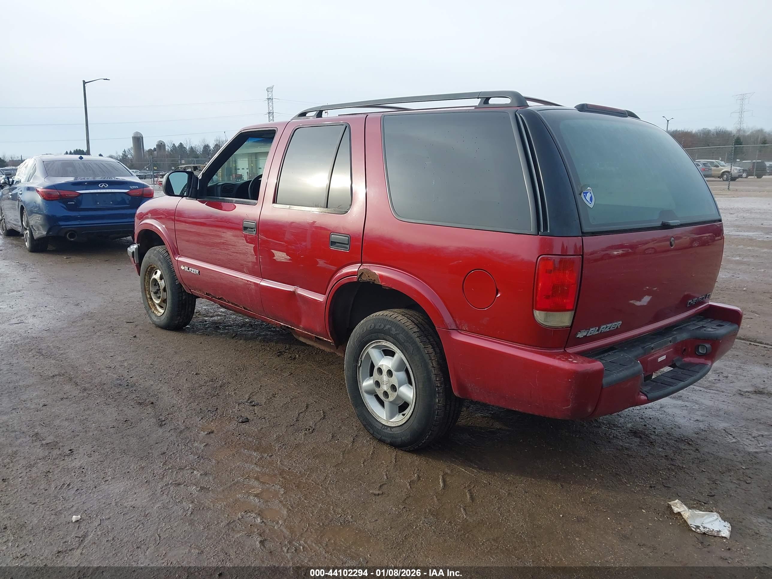 CHEVROLET BLAZER image 3