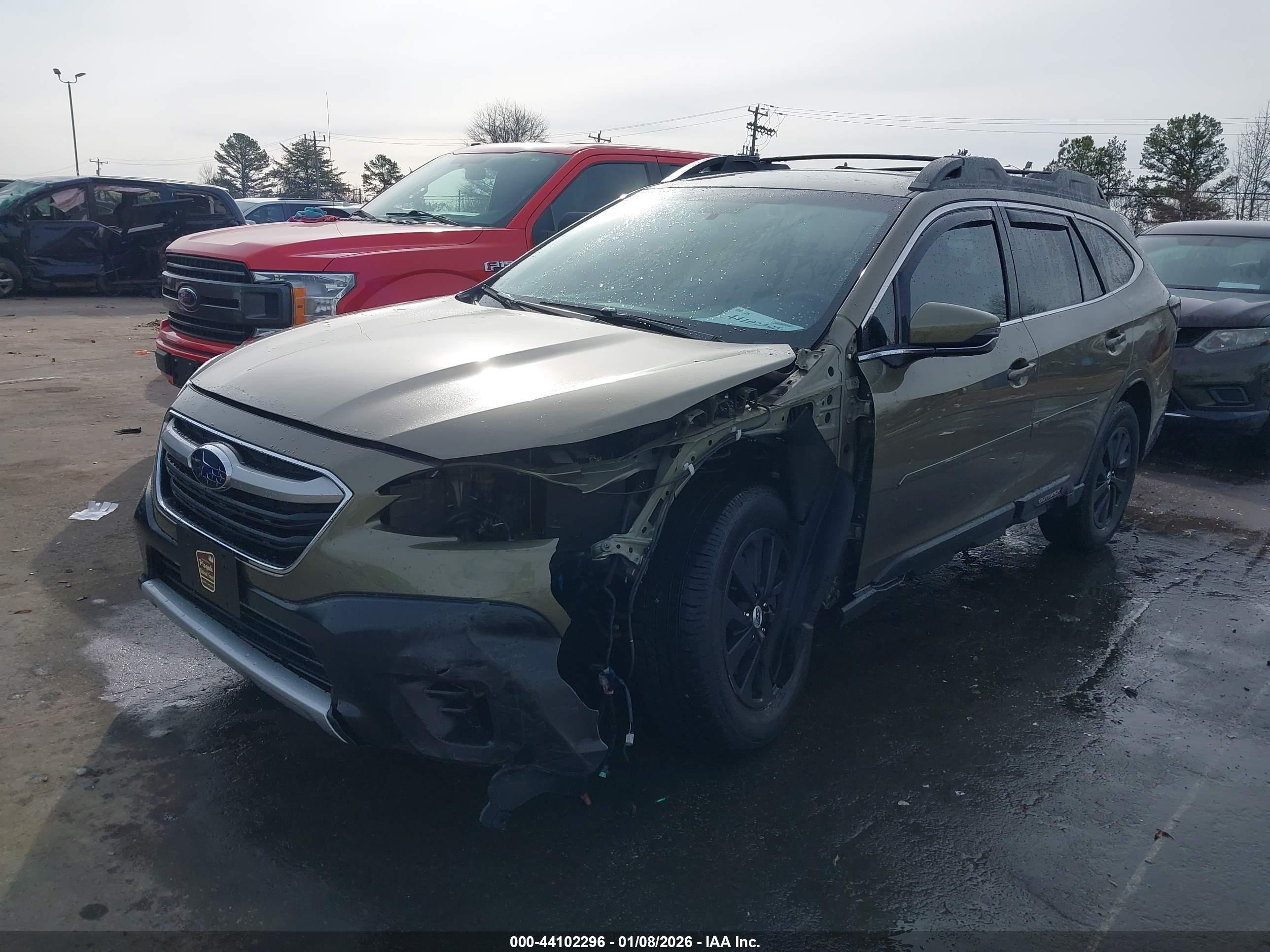 SUBARU OUTBACK image 2