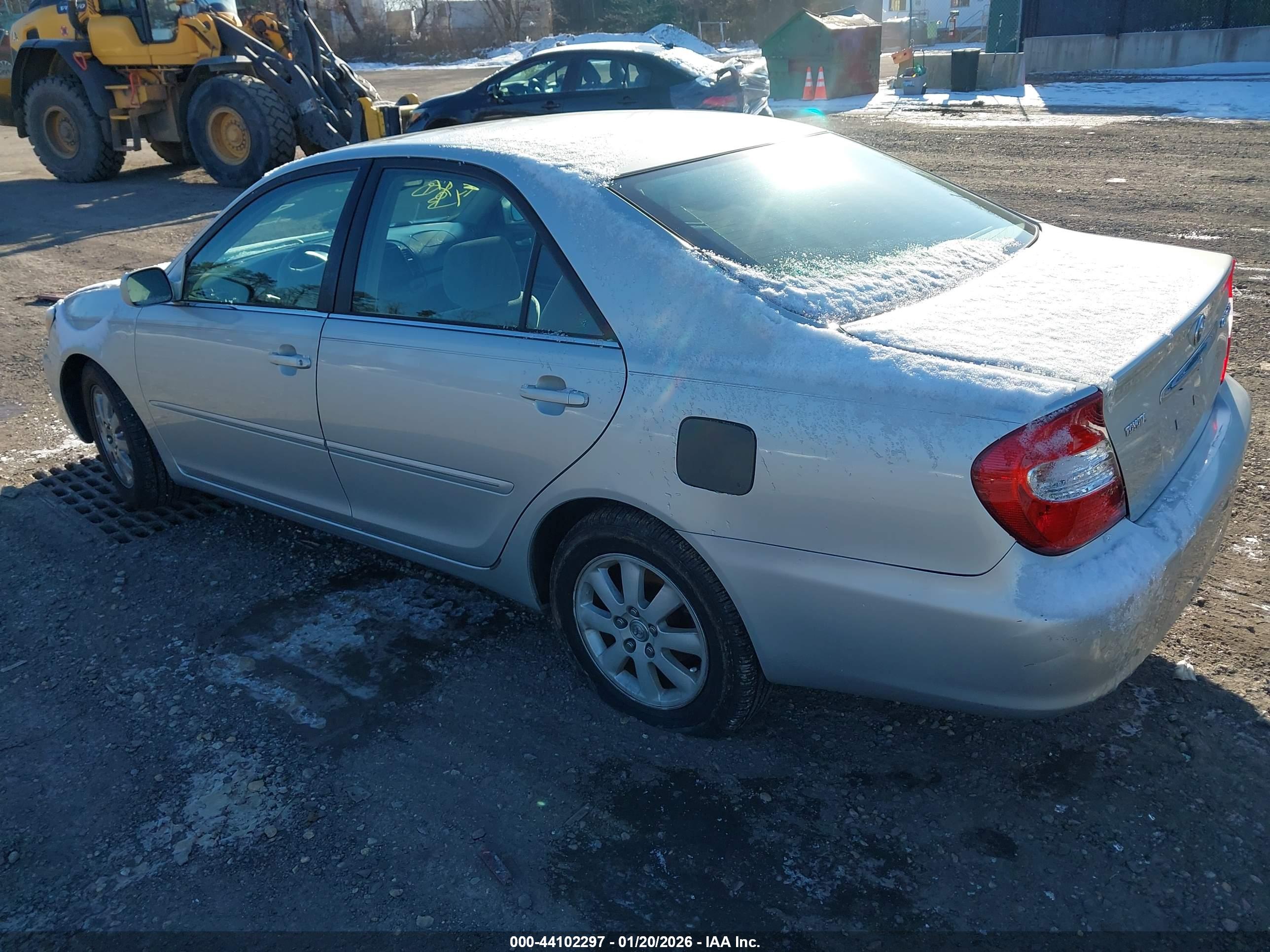 TOYOTA CAMRY image 3