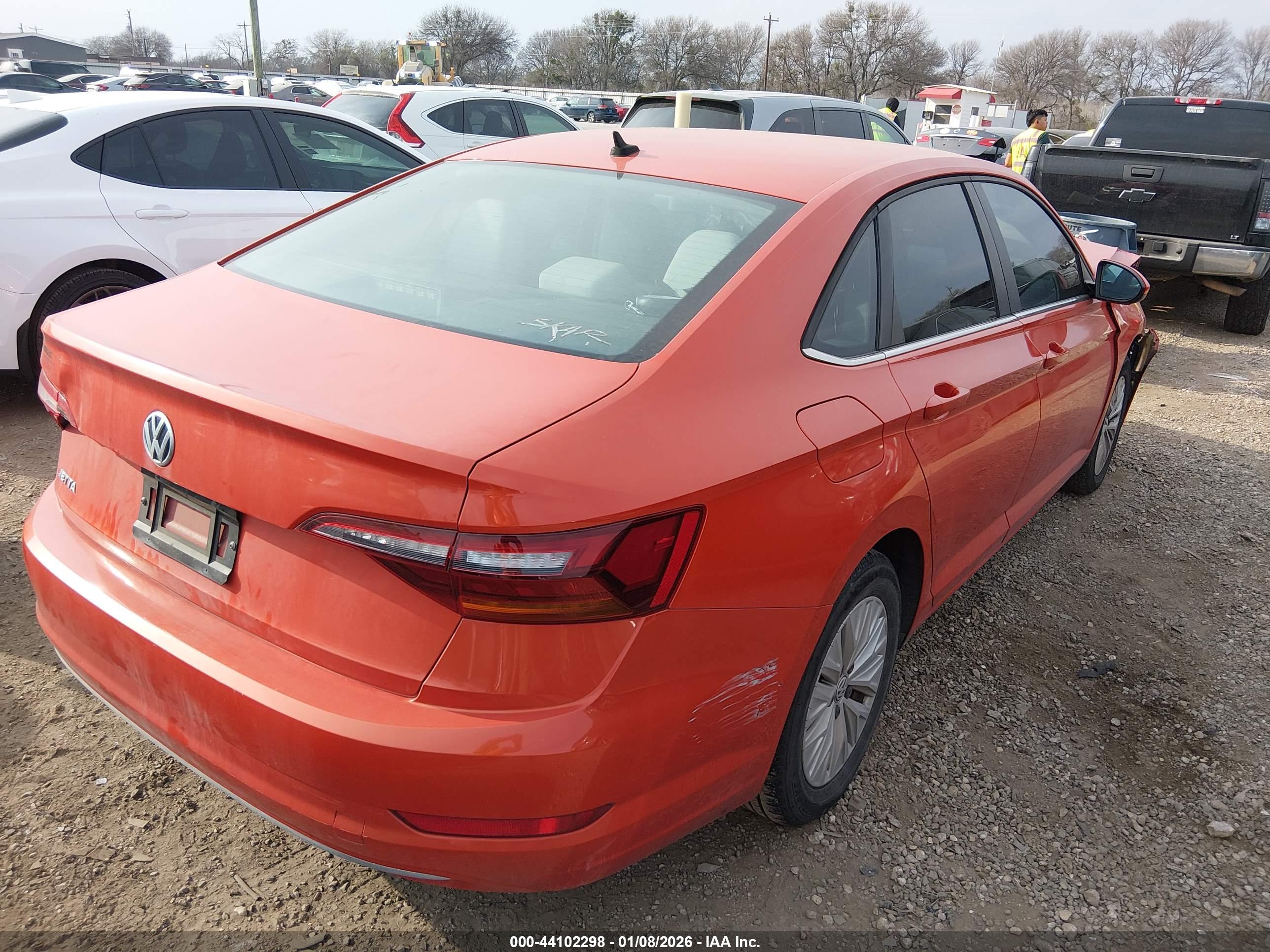 VOLKSWAGEN JETTA image 4