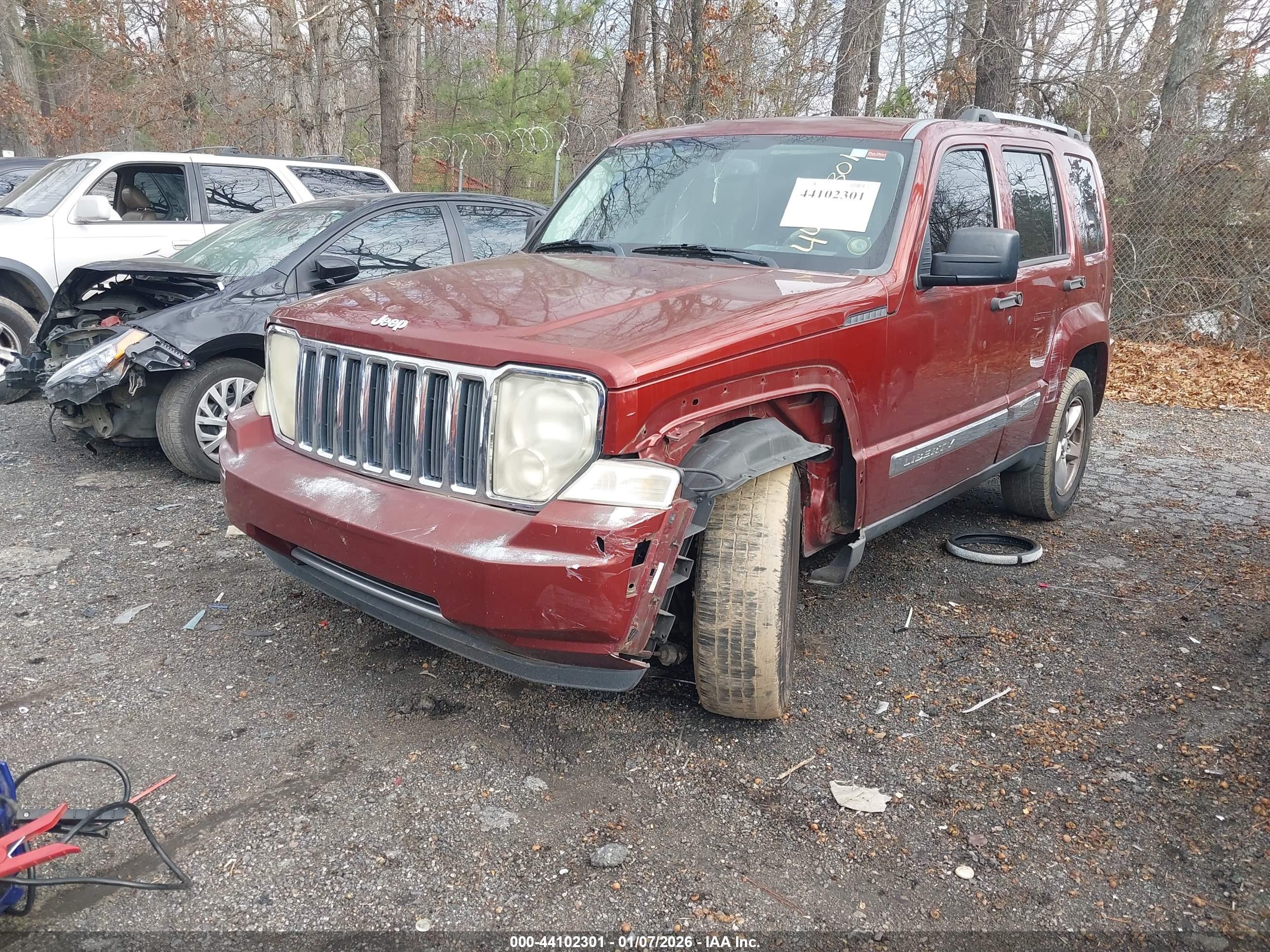 JEEP LIBERTY image 2