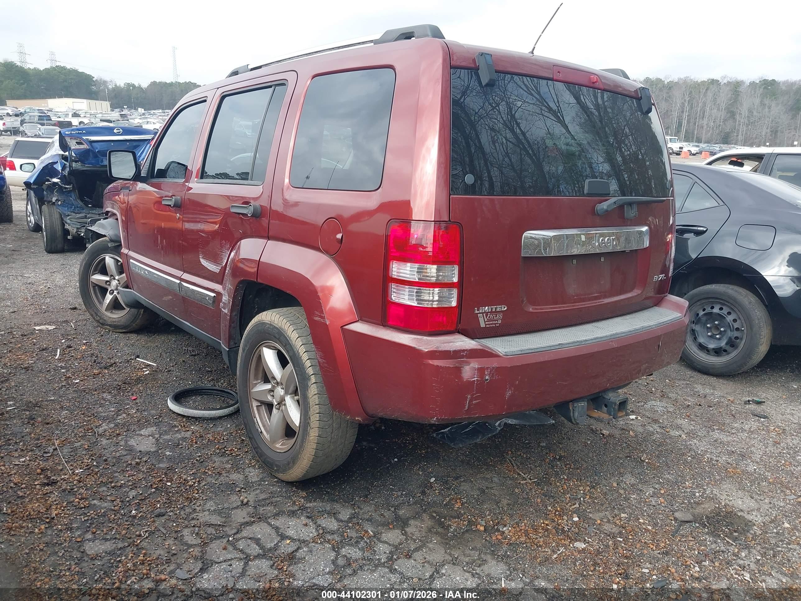 JEEP LIBERTY image 3