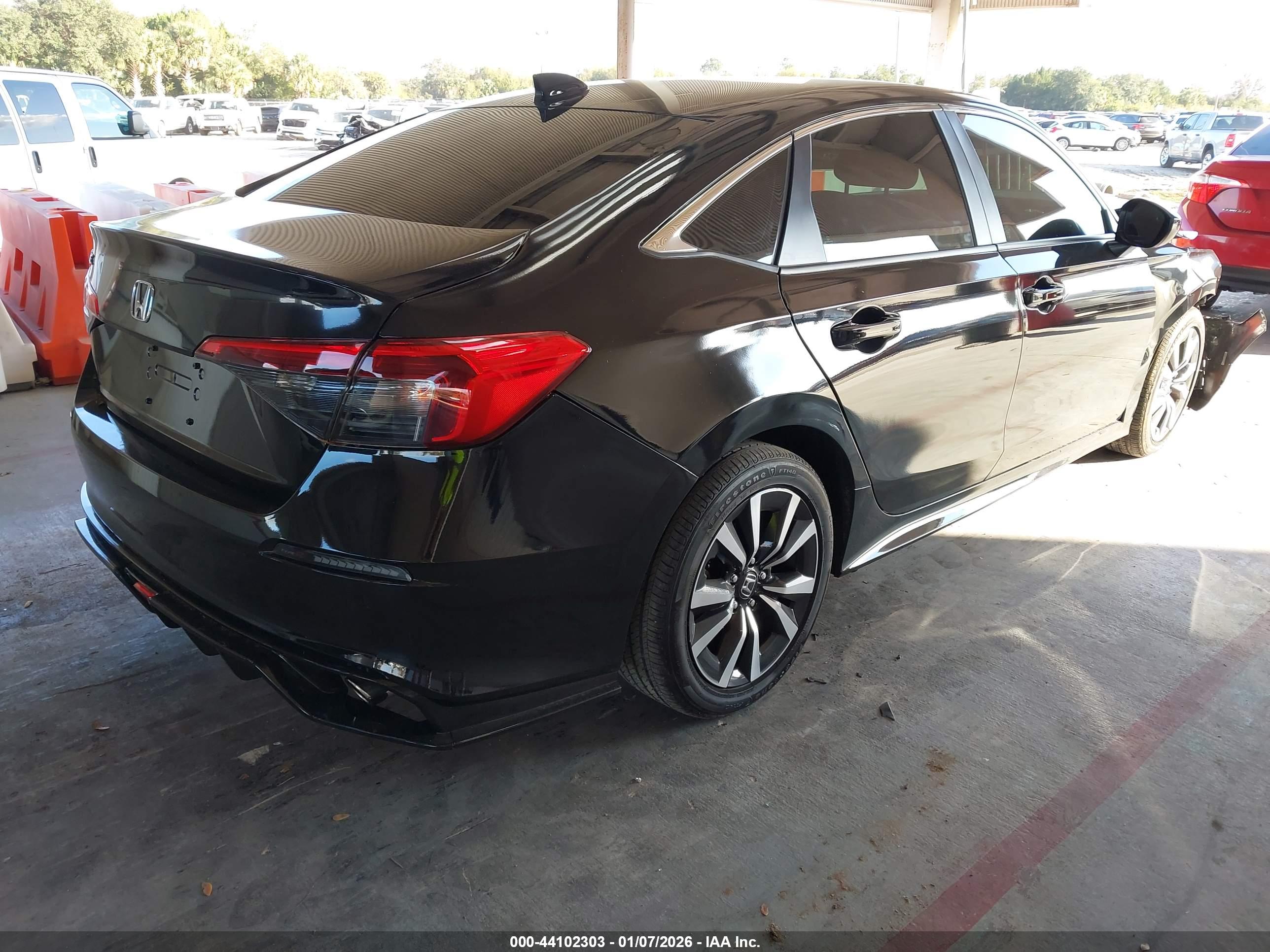 HONDA CIVIC image 4