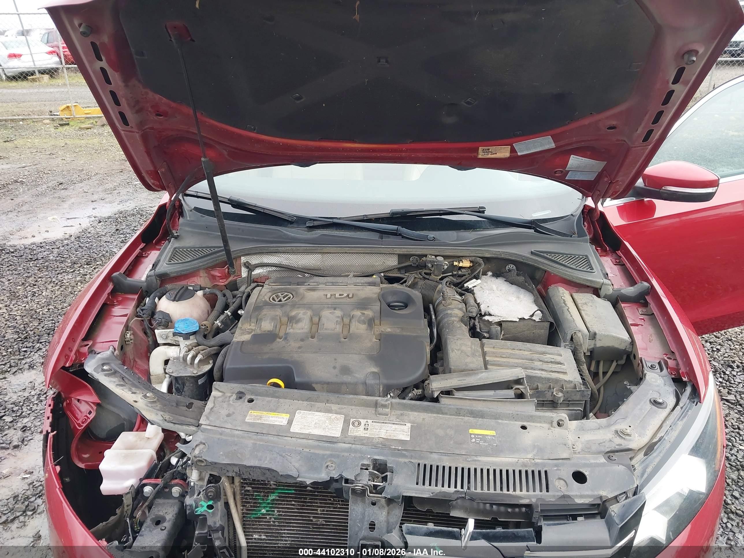 VOLKSWAGEN PASSAT image 10