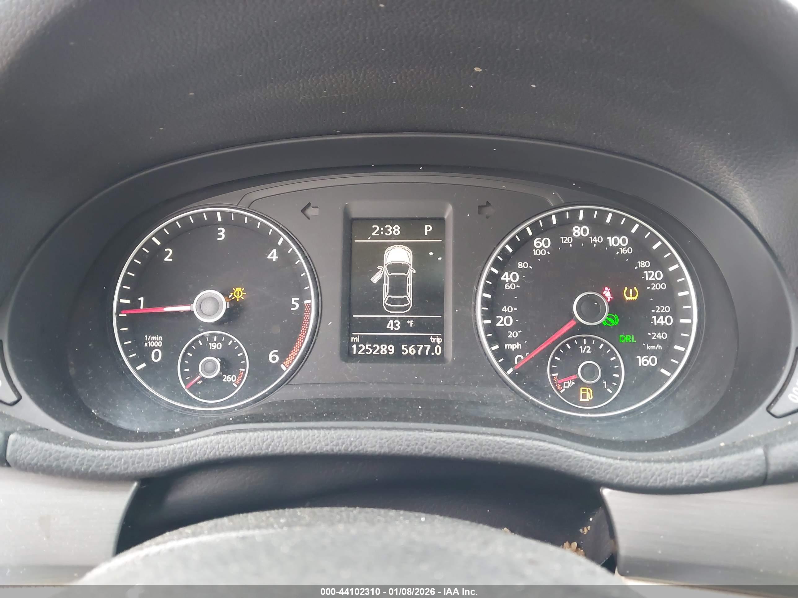 VOLKSWAGEN PASSAT image 7