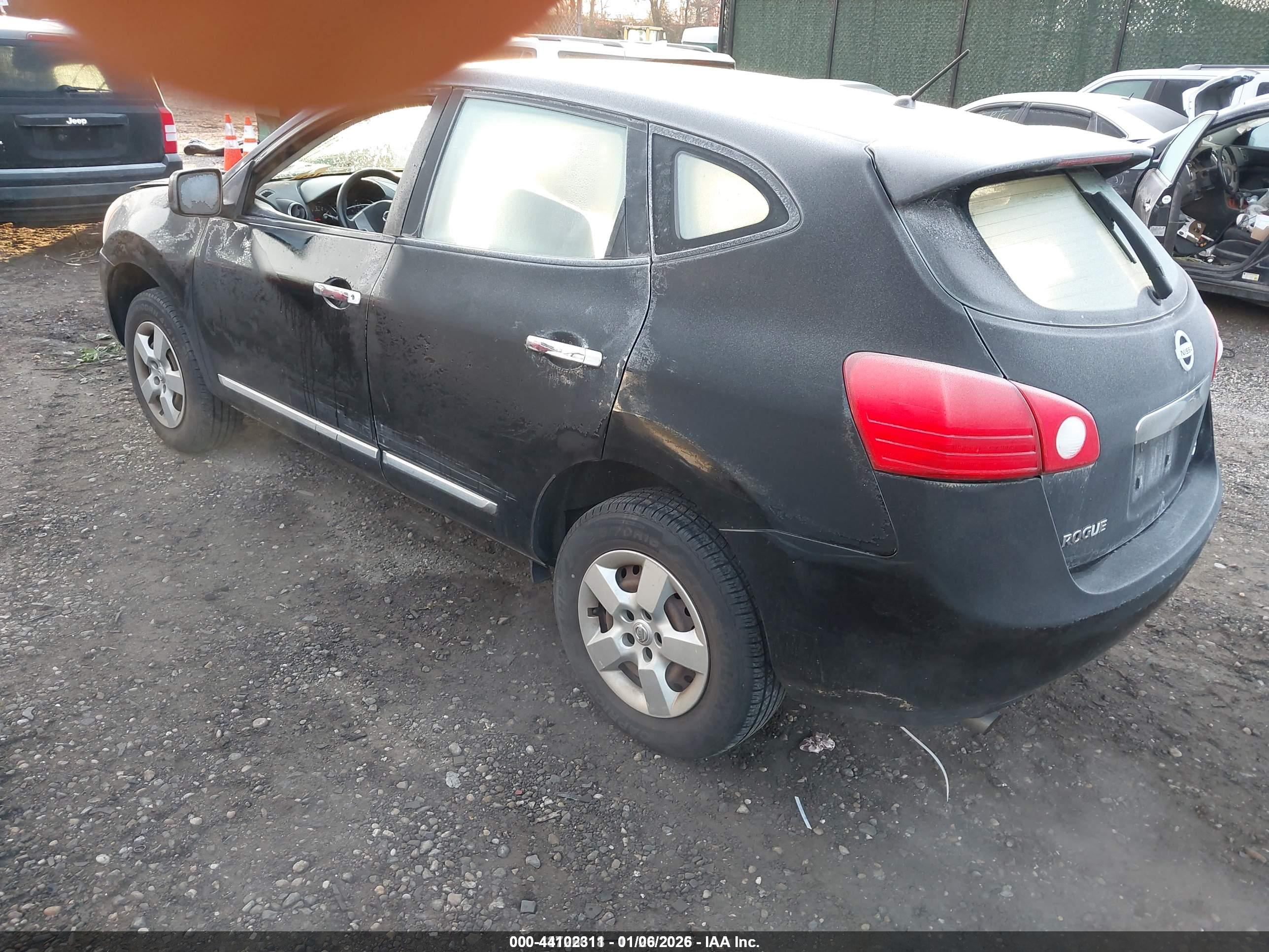 NISSAN ROGUE image 3