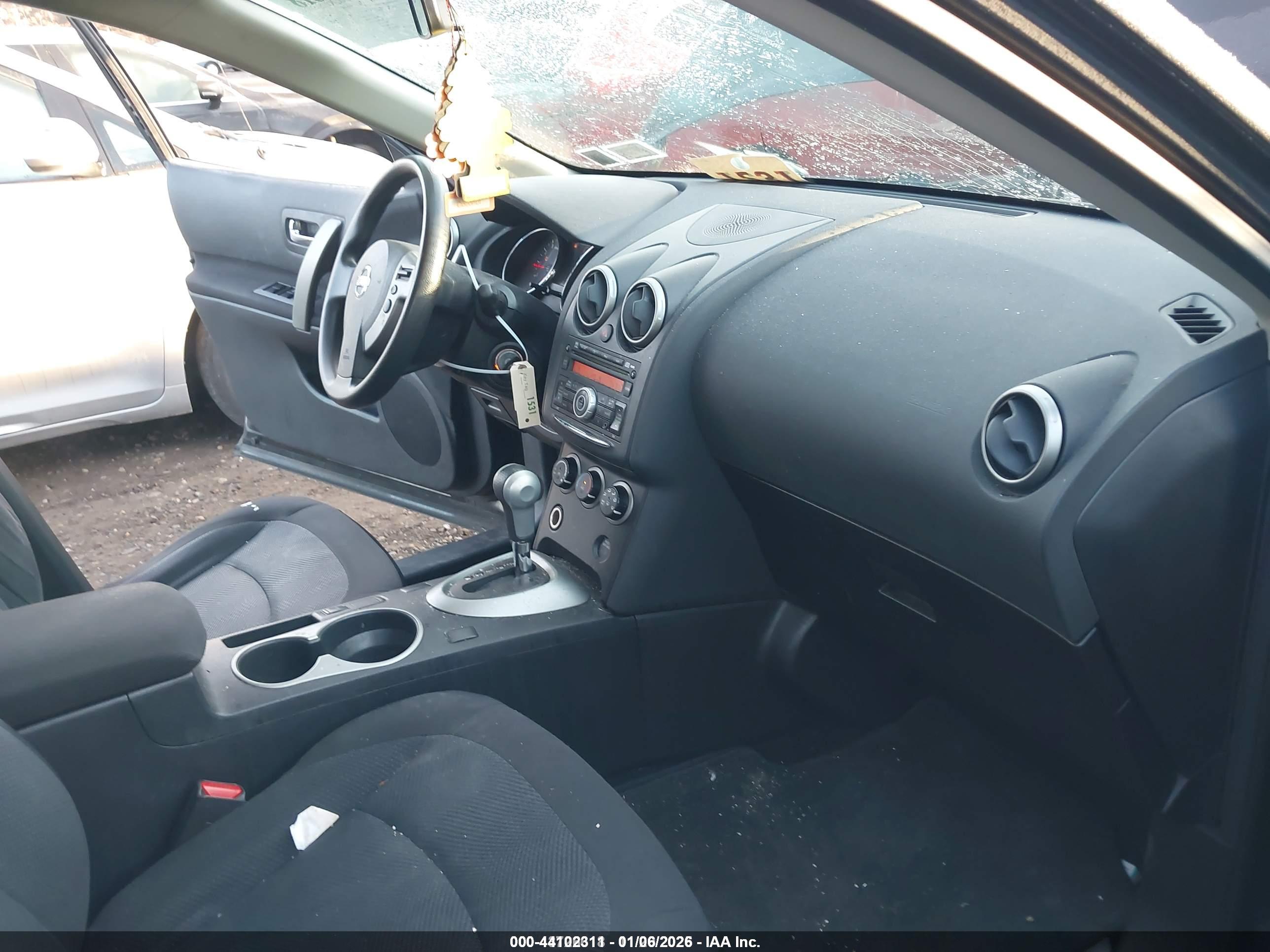 NISSAN ROGUE image 5