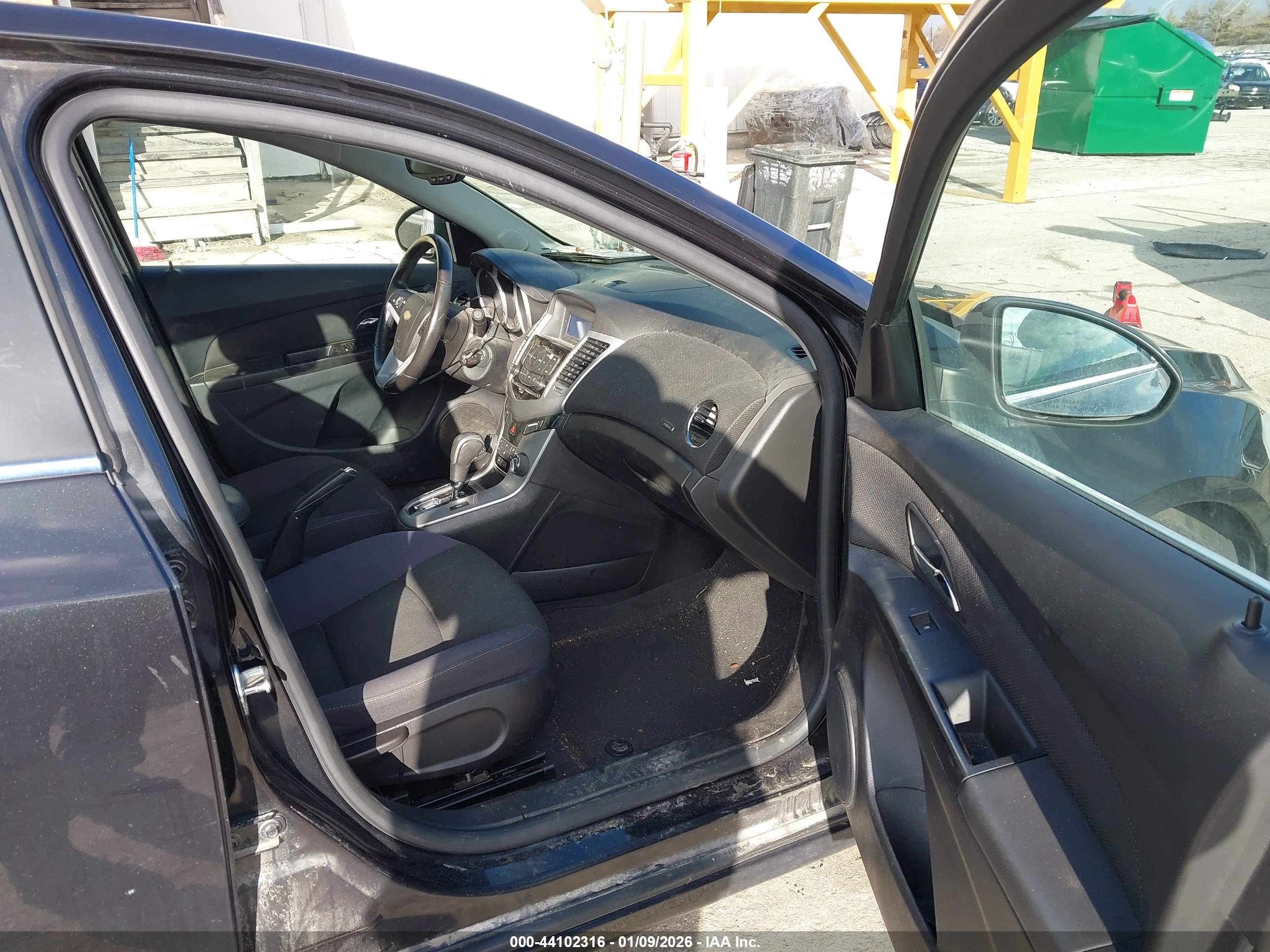 CHEVROLET CRUZE image 5