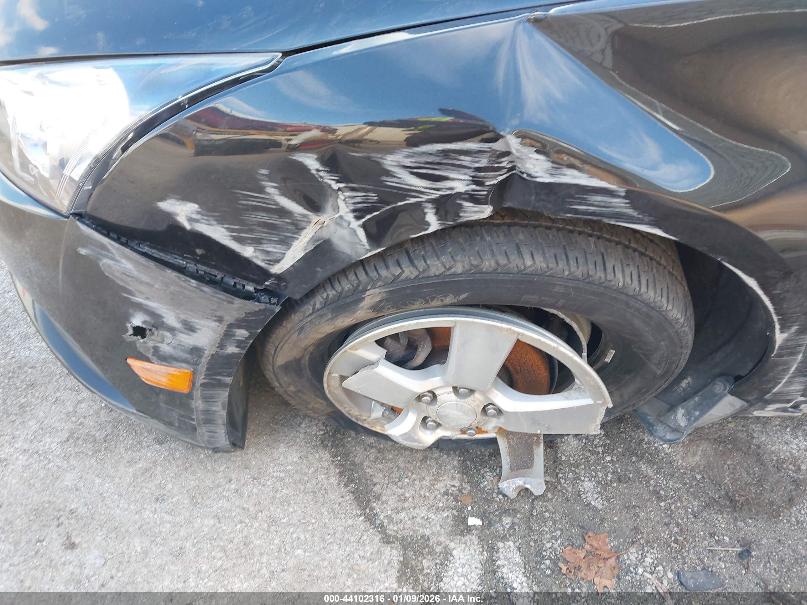 CHEVROLET CRUZE image 6