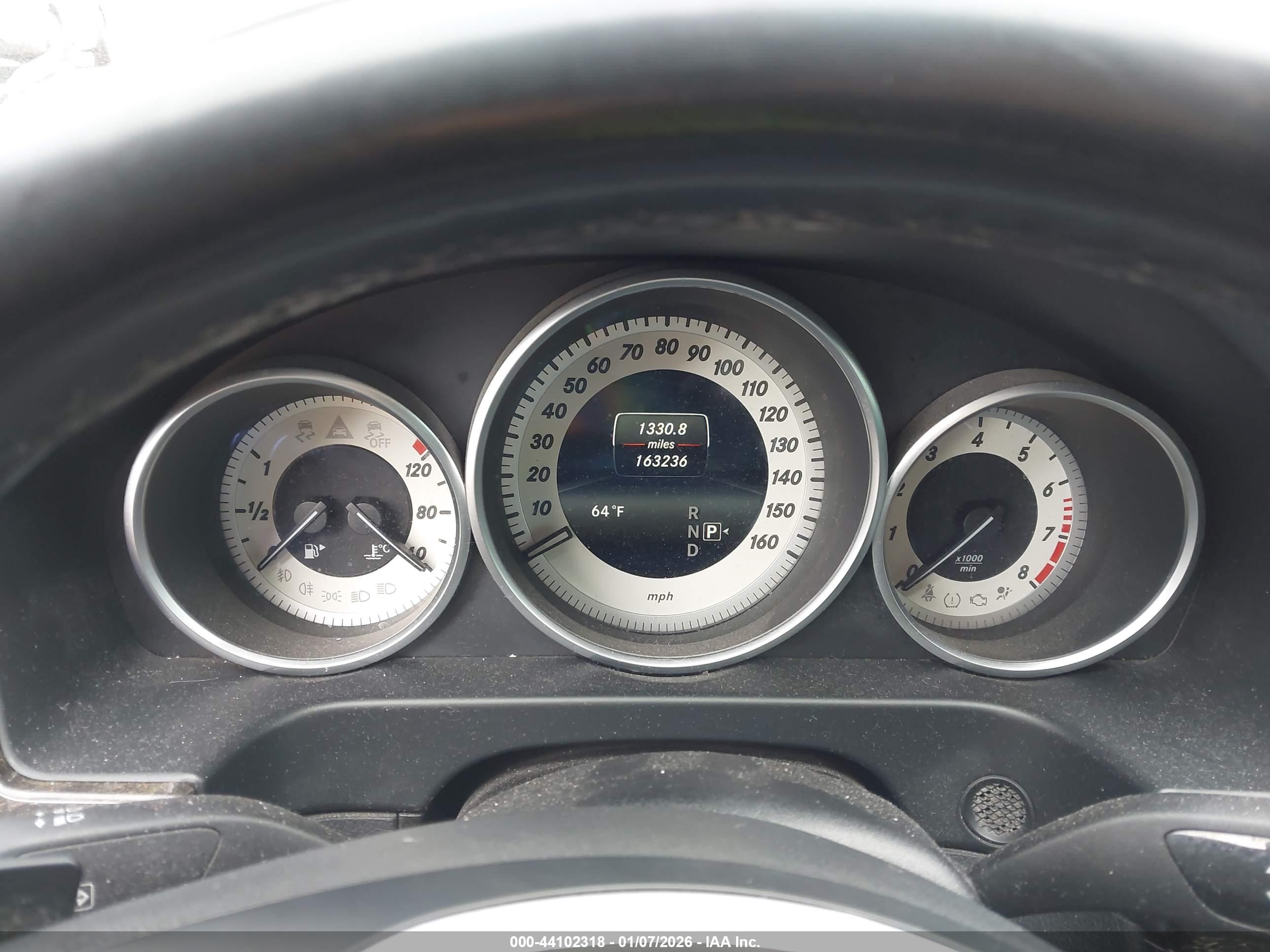 MERCEDES-BENZ E image 7