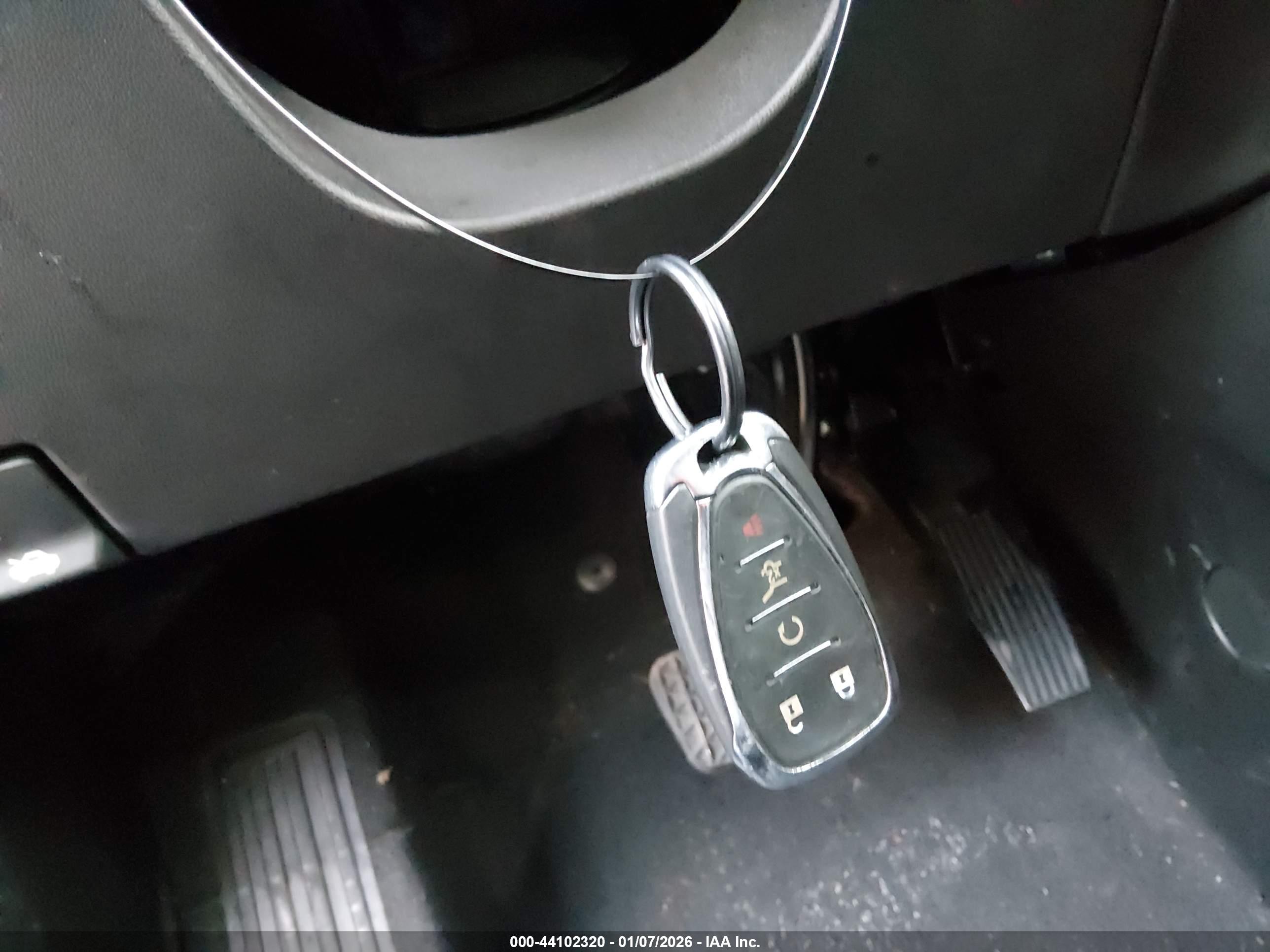 CHEVROLET EQUINOX image 11