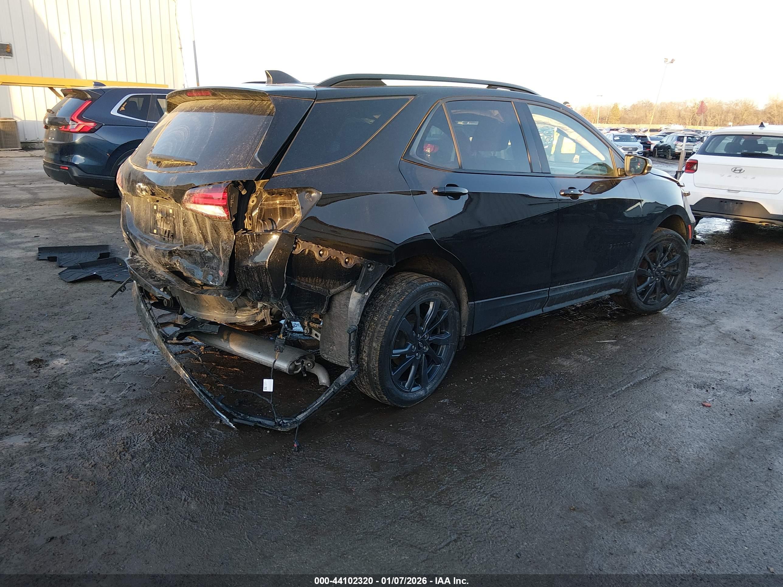 CHEVROLET EQUINOX image 4