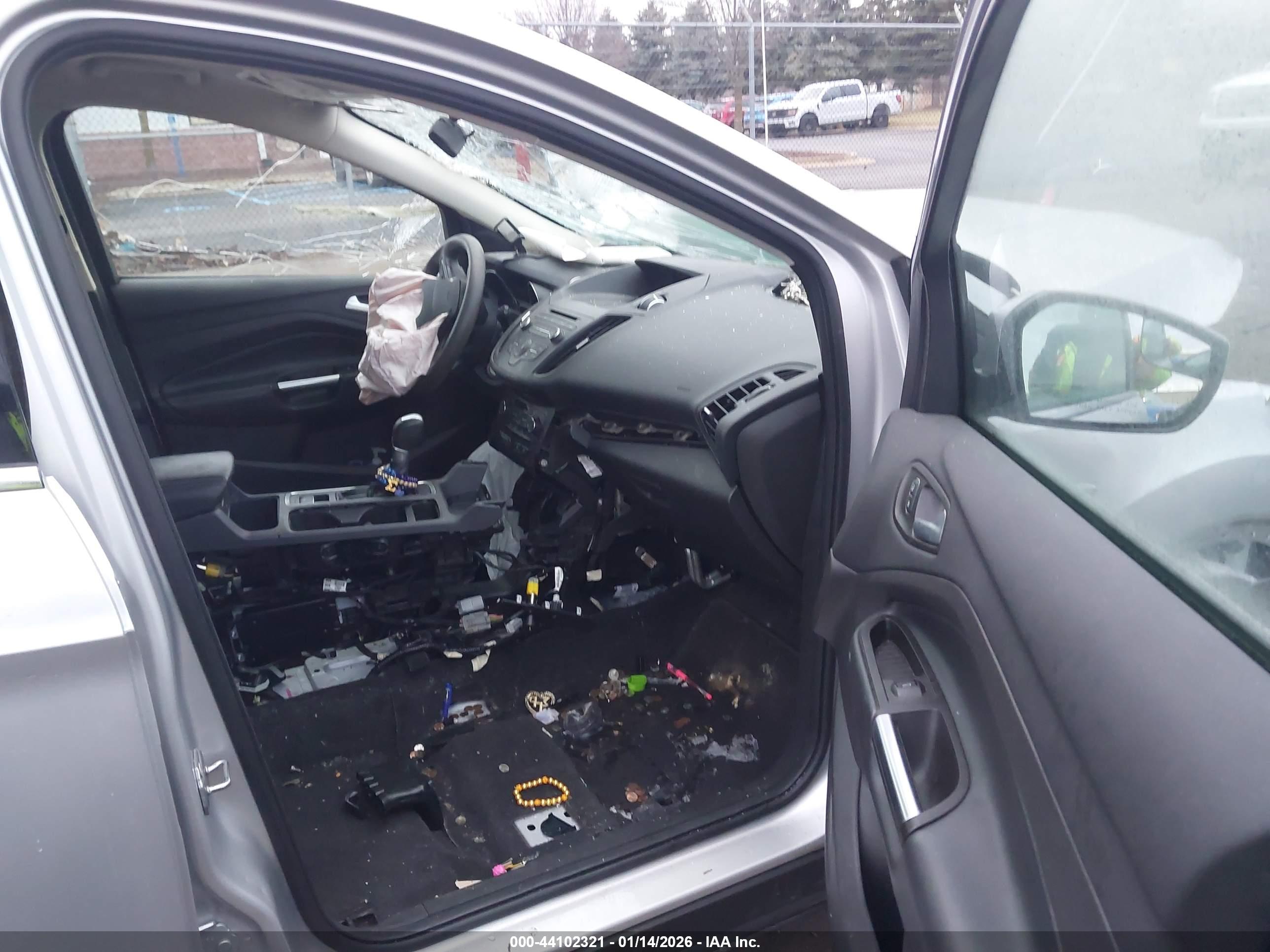 FORD ESCAPE image 5