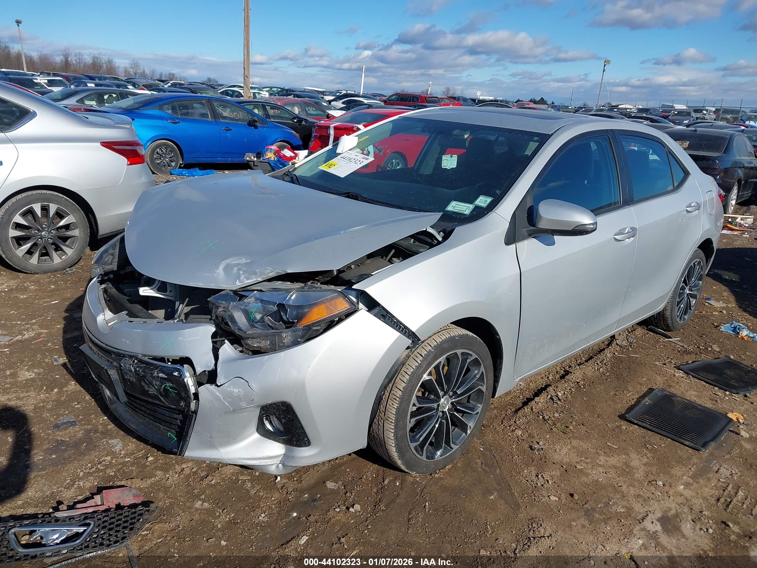 TOYOTA COROLLA image 2