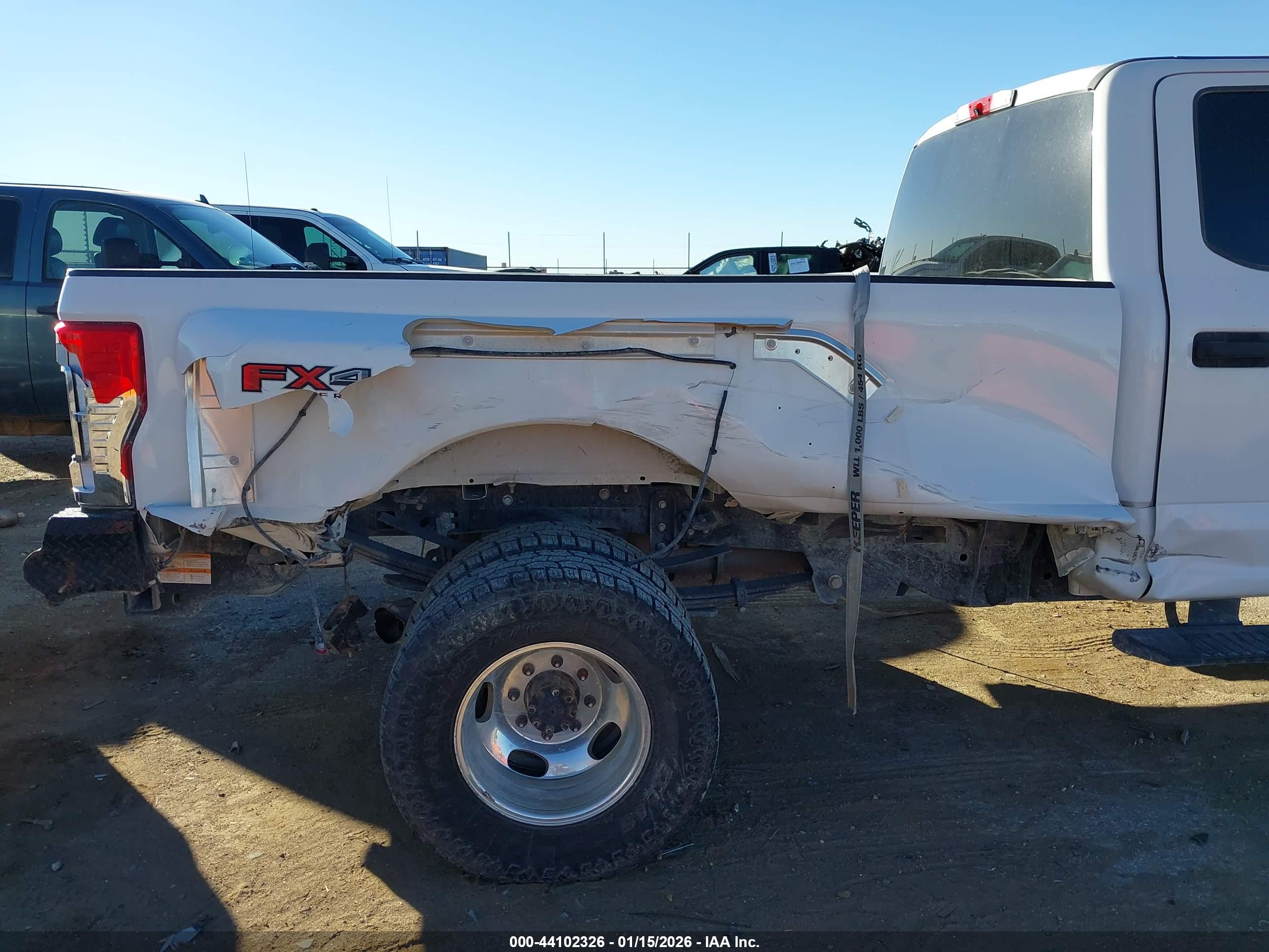FORD F-350 image 6
