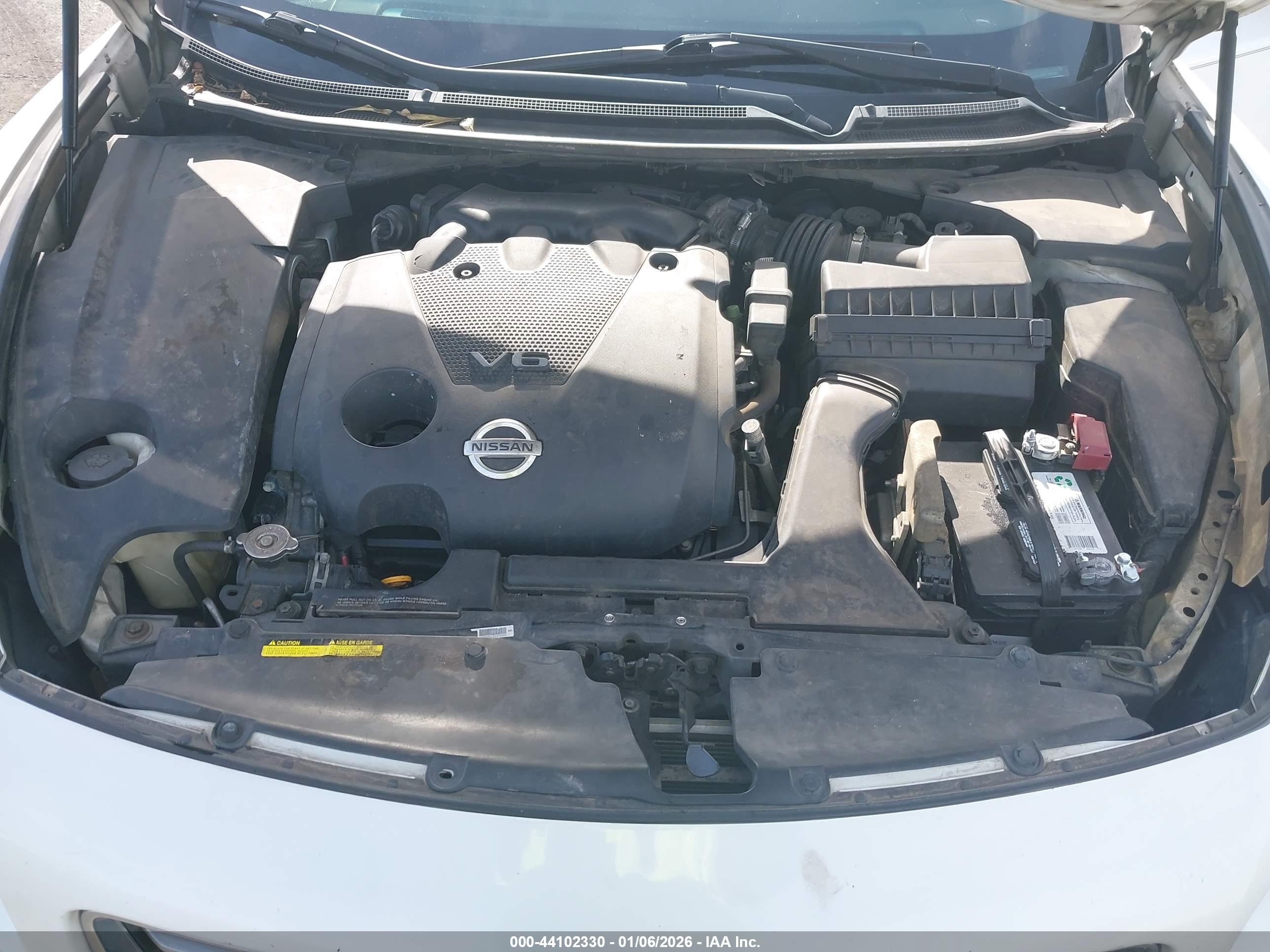 NISSAN MAXIMA image 10