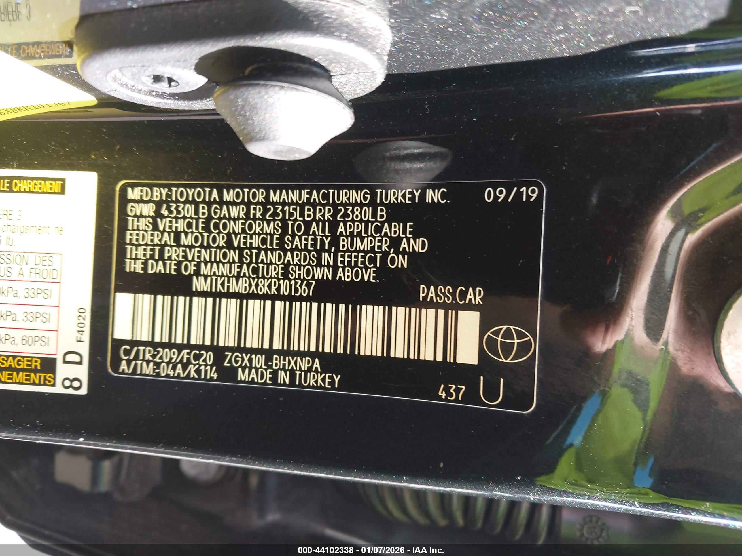 TOYOTA C-HR image 9