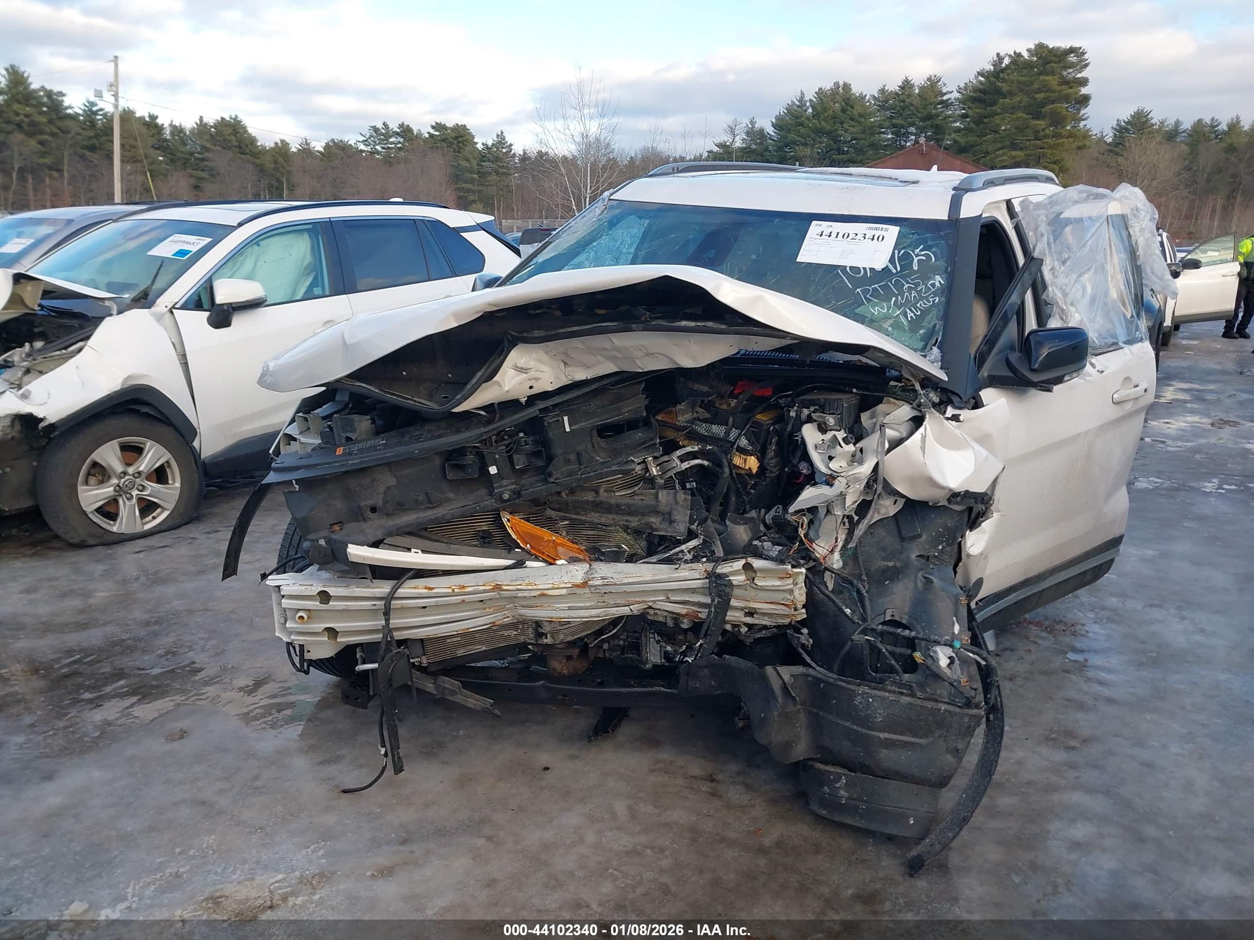 FORD EXPLORER image 6