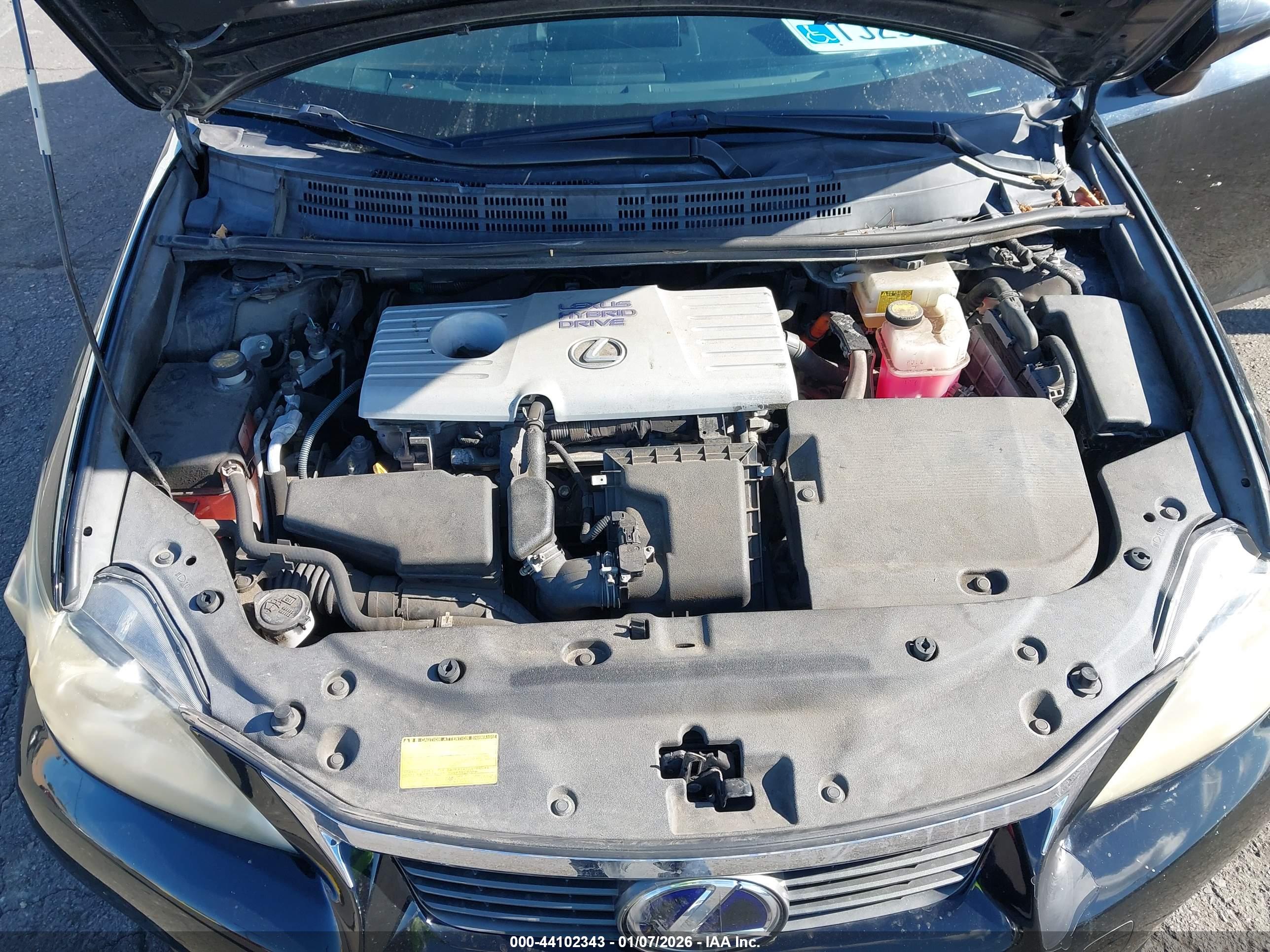 LEXUS CT image 10