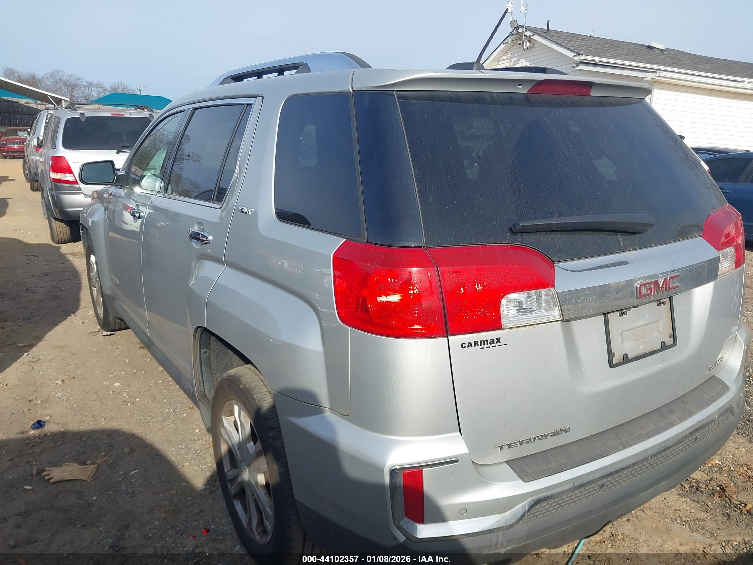 GMC TERRAIN image 3