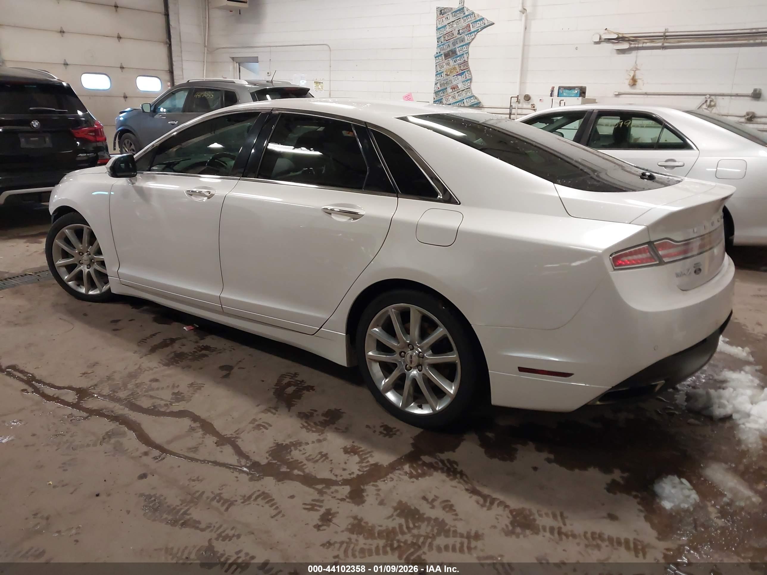 LINCOLN MKZ image 3