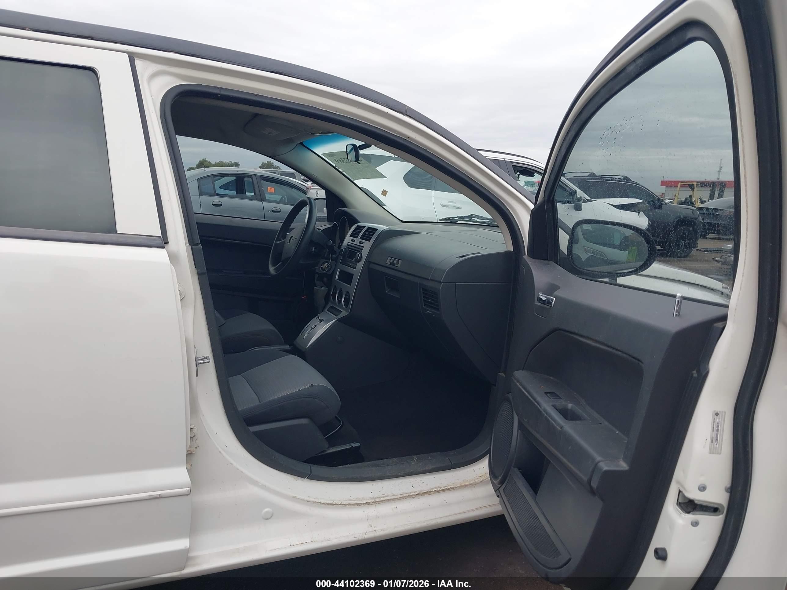 DODGE CALIBER image 5