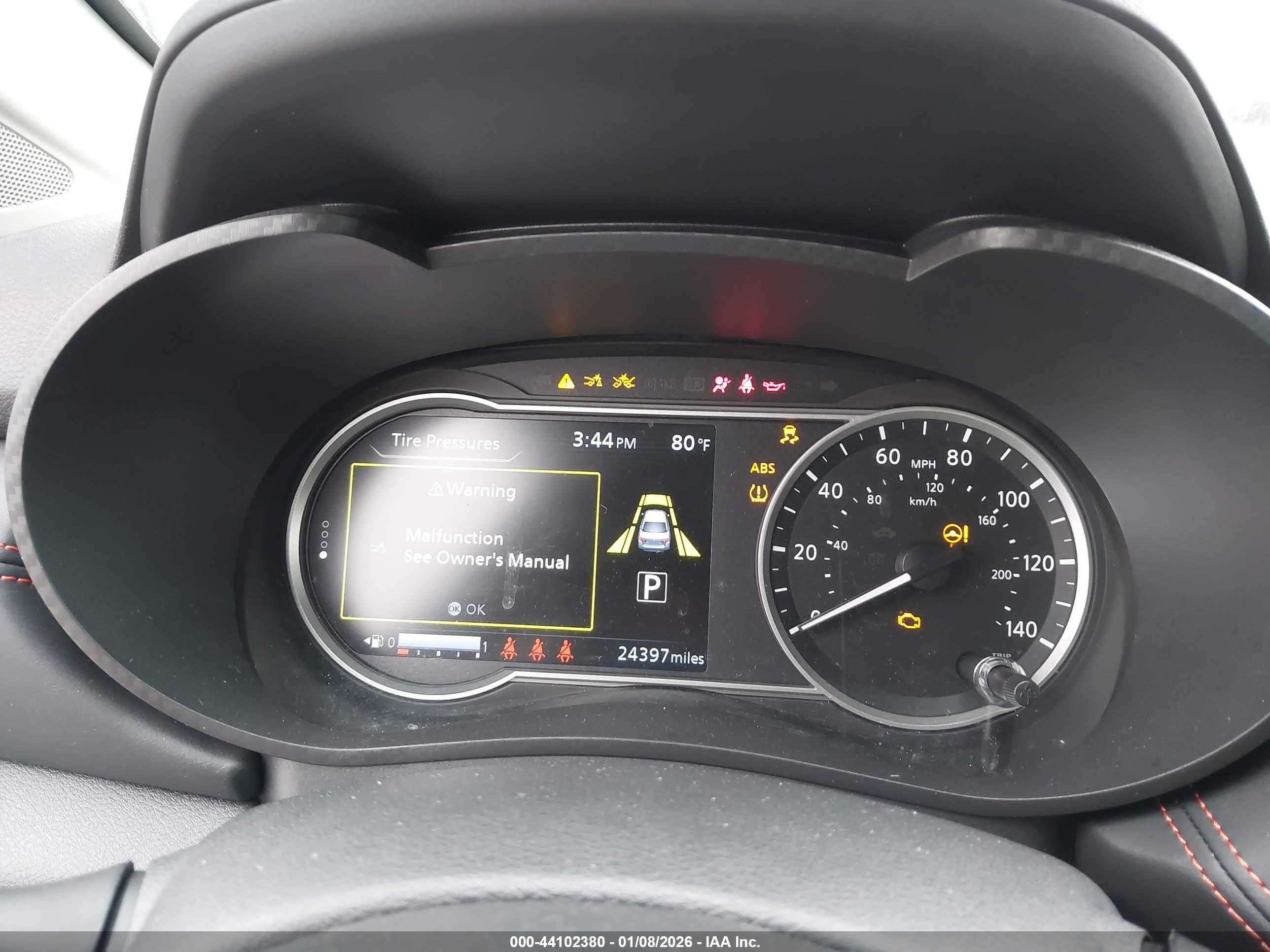 NISSAN VERSA image 7