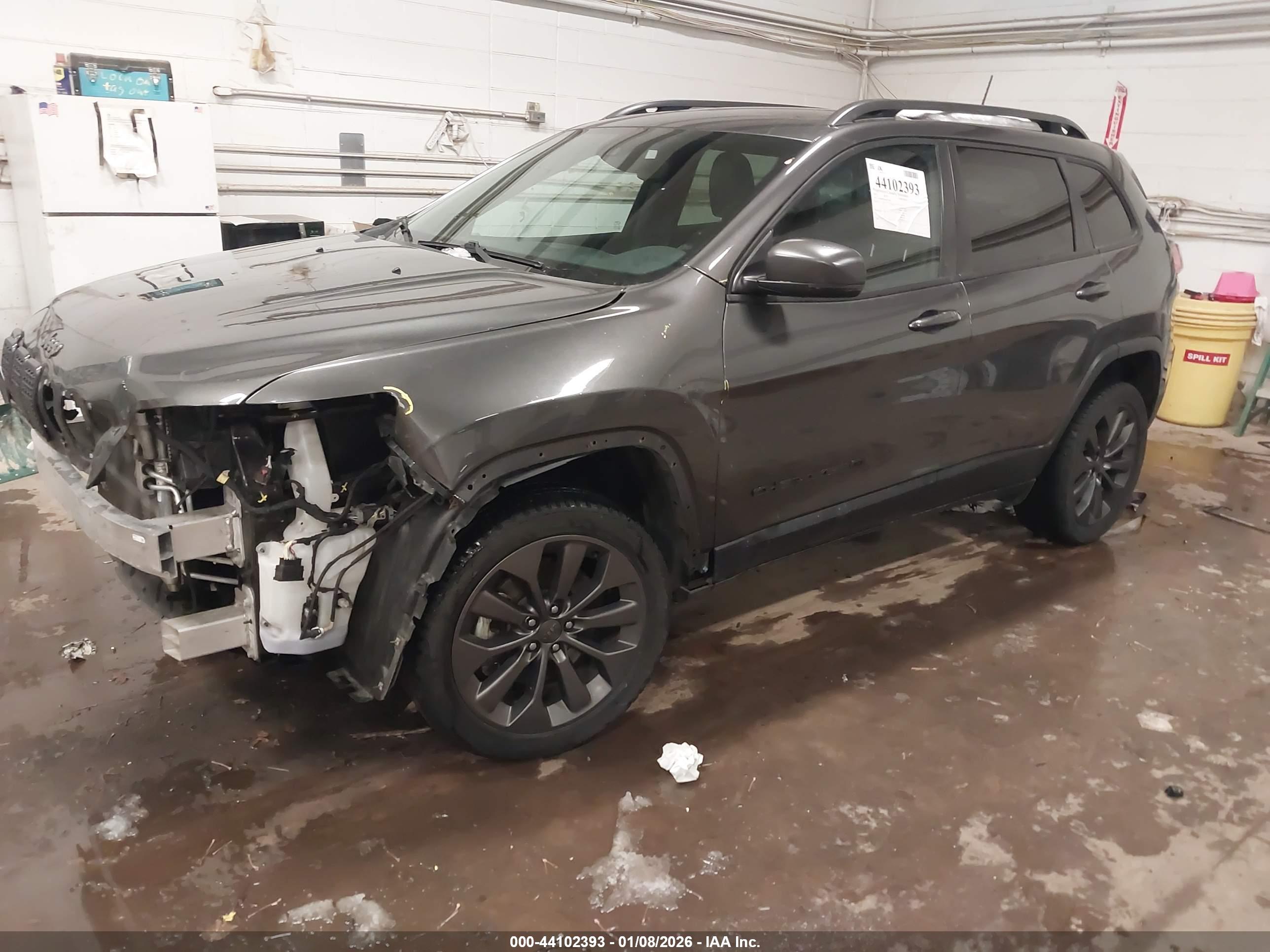 JEEP CHEROKEE image 2
