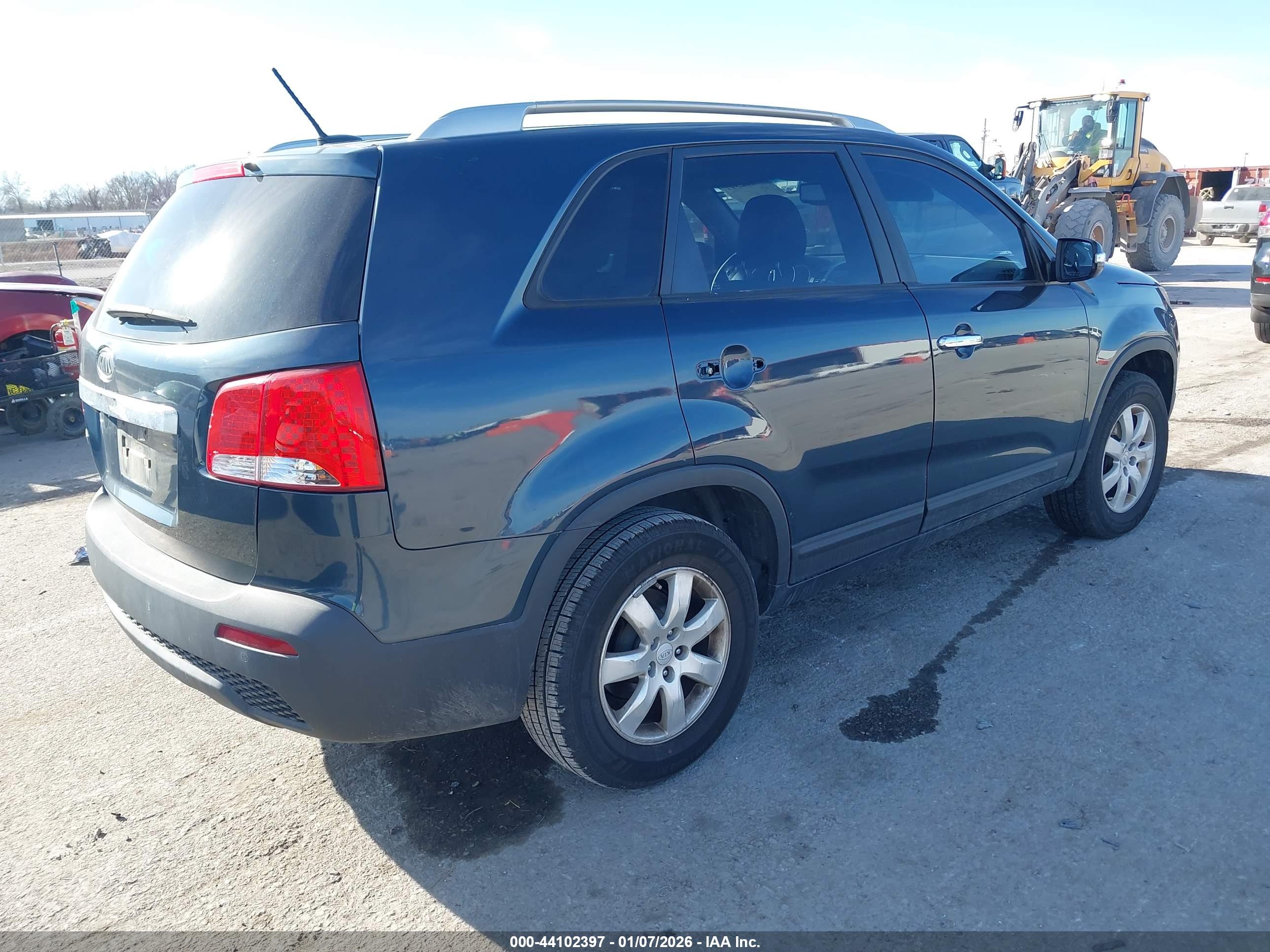 KIA SORENTO image 4