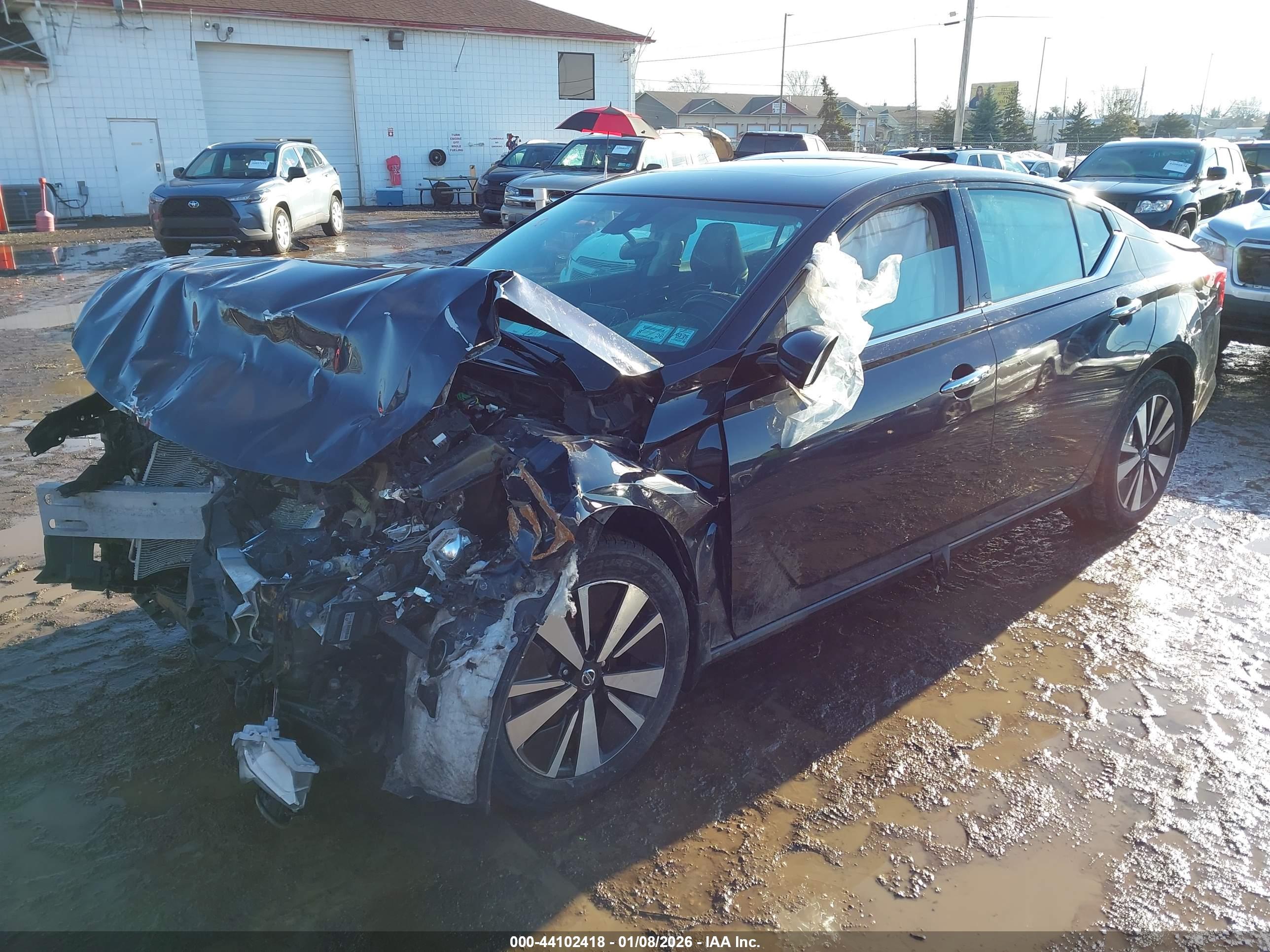NISSAN ALTIMA image 2