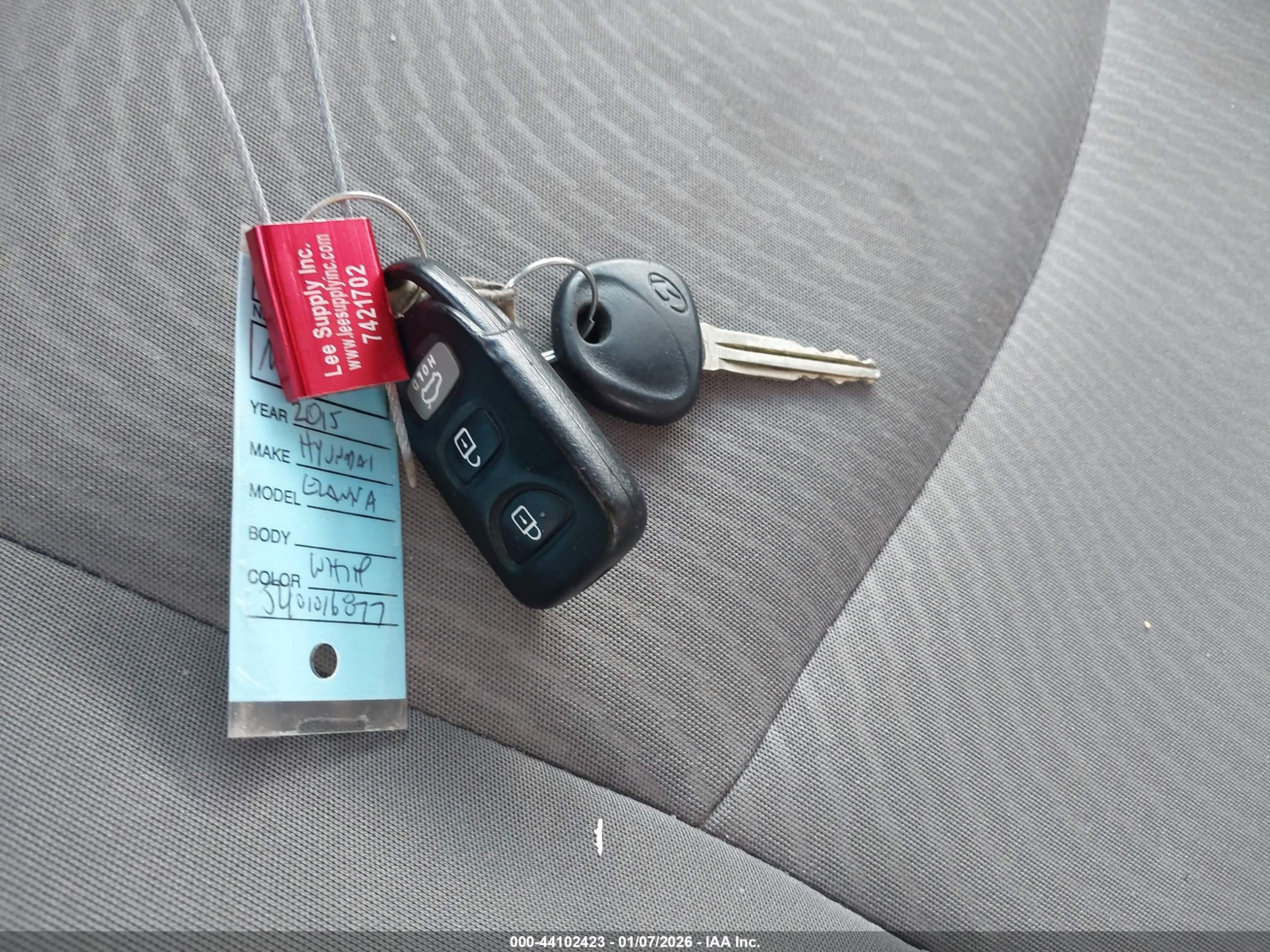 HYUNDAI ELANTRA image 11