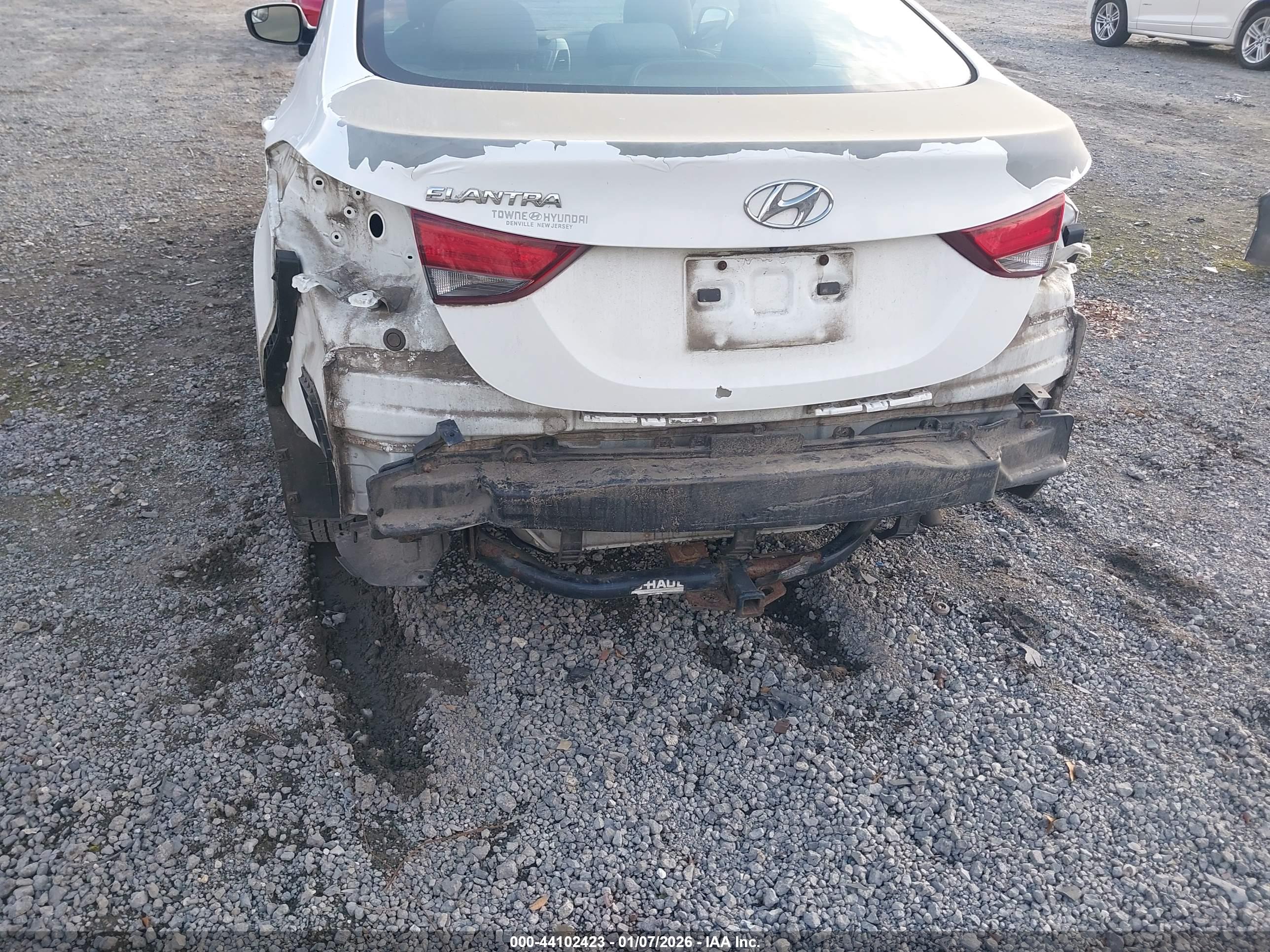 HYUNDAI ELANTRA image 6