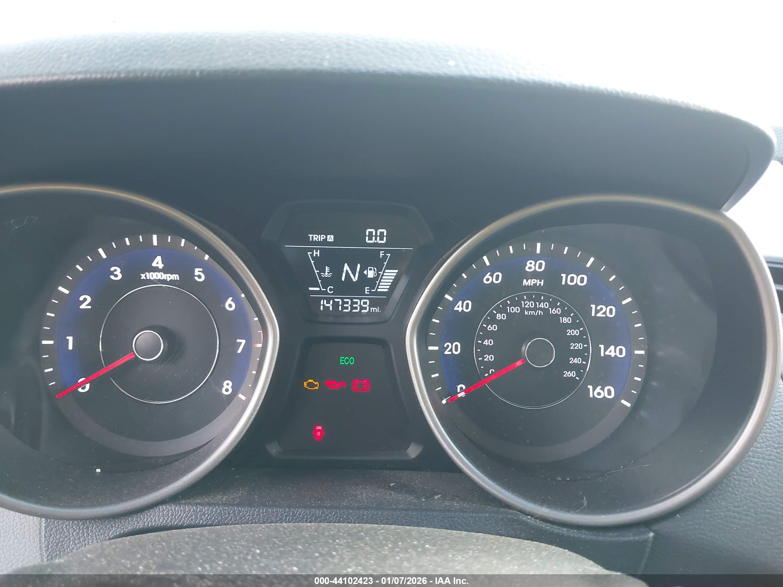 HYUNDAI ELANTRA image 7