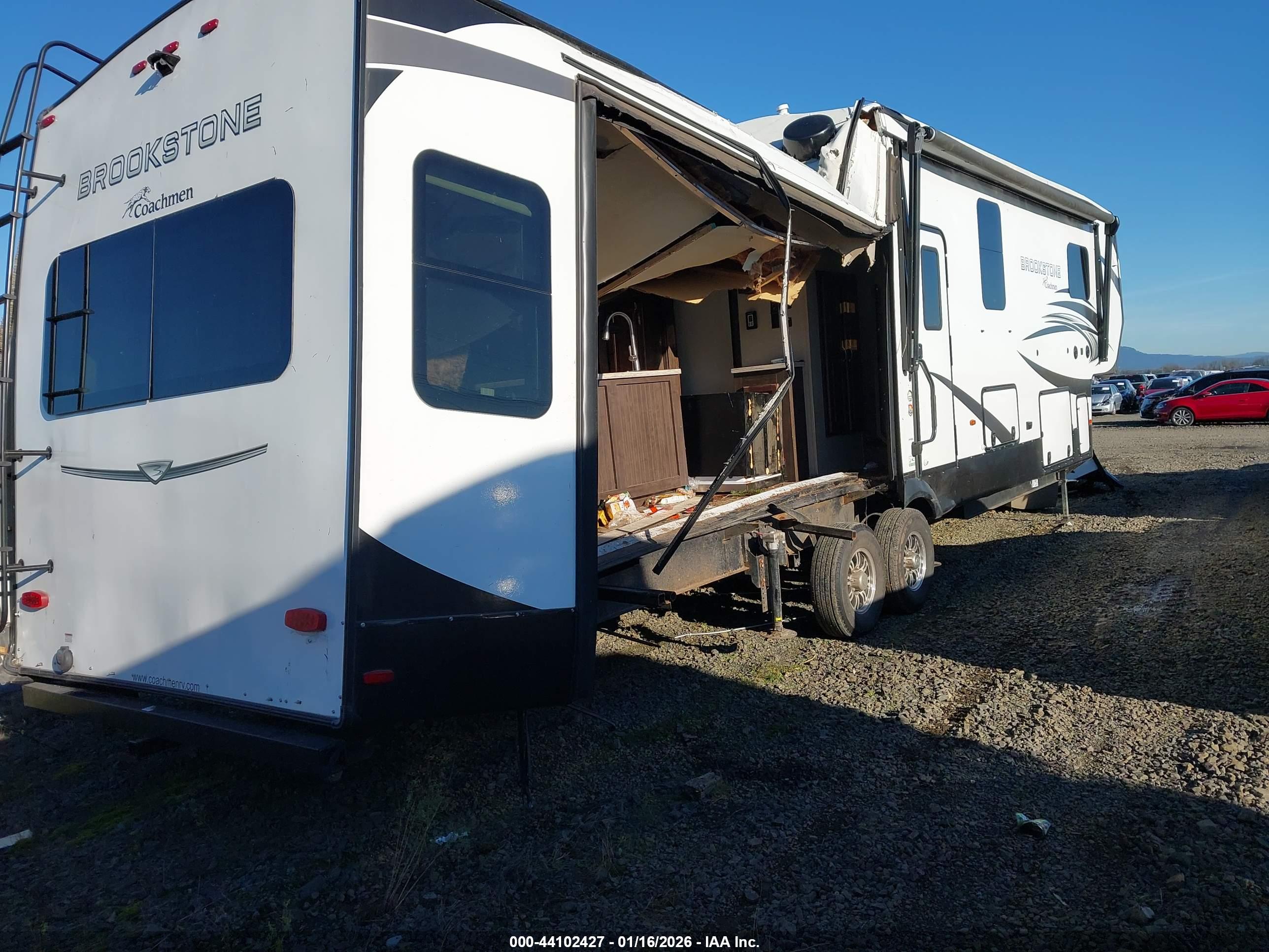 COACHMEN BROOKSTONE image 4