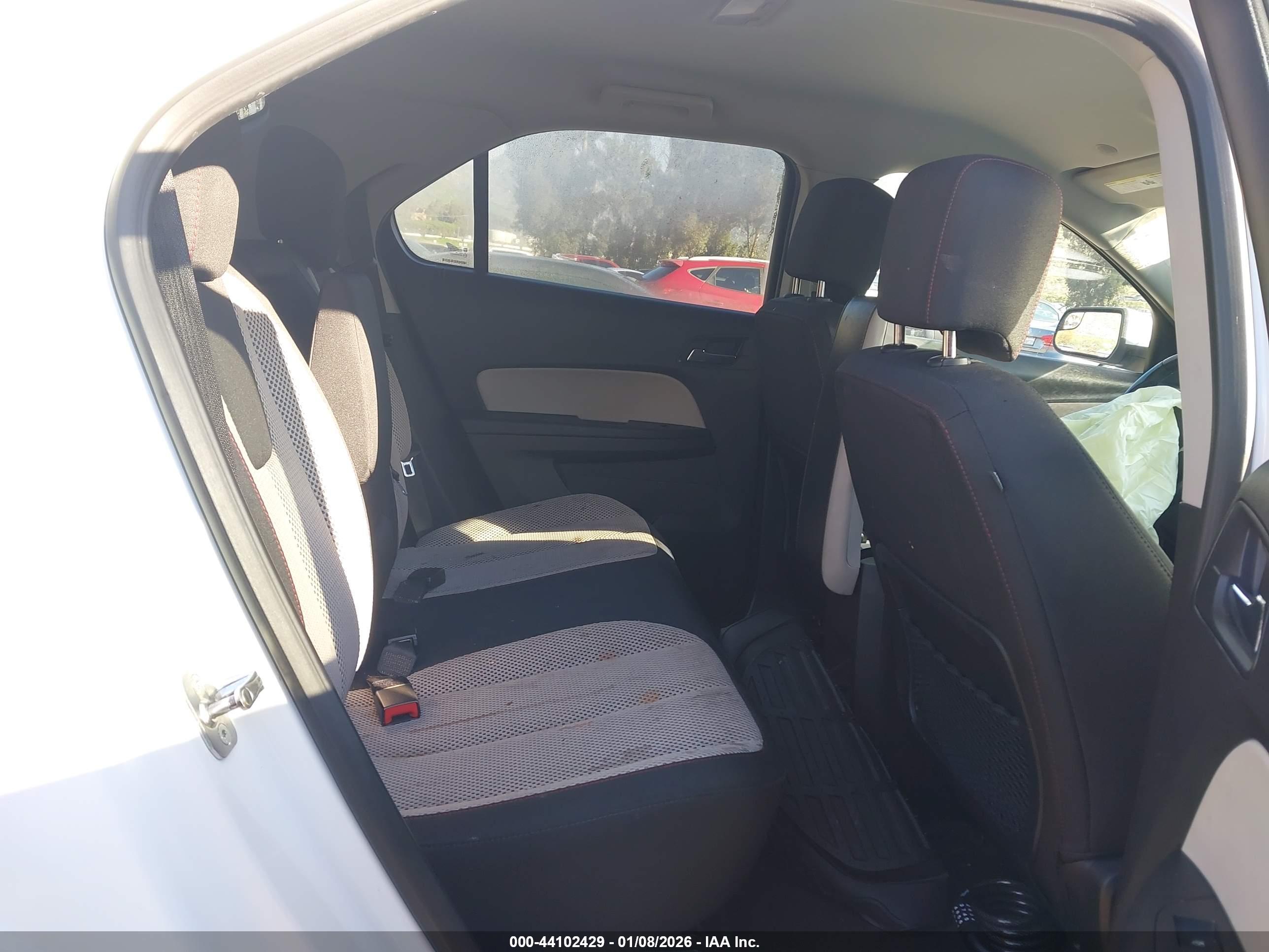 CHEVROLET EQUINOX image 8