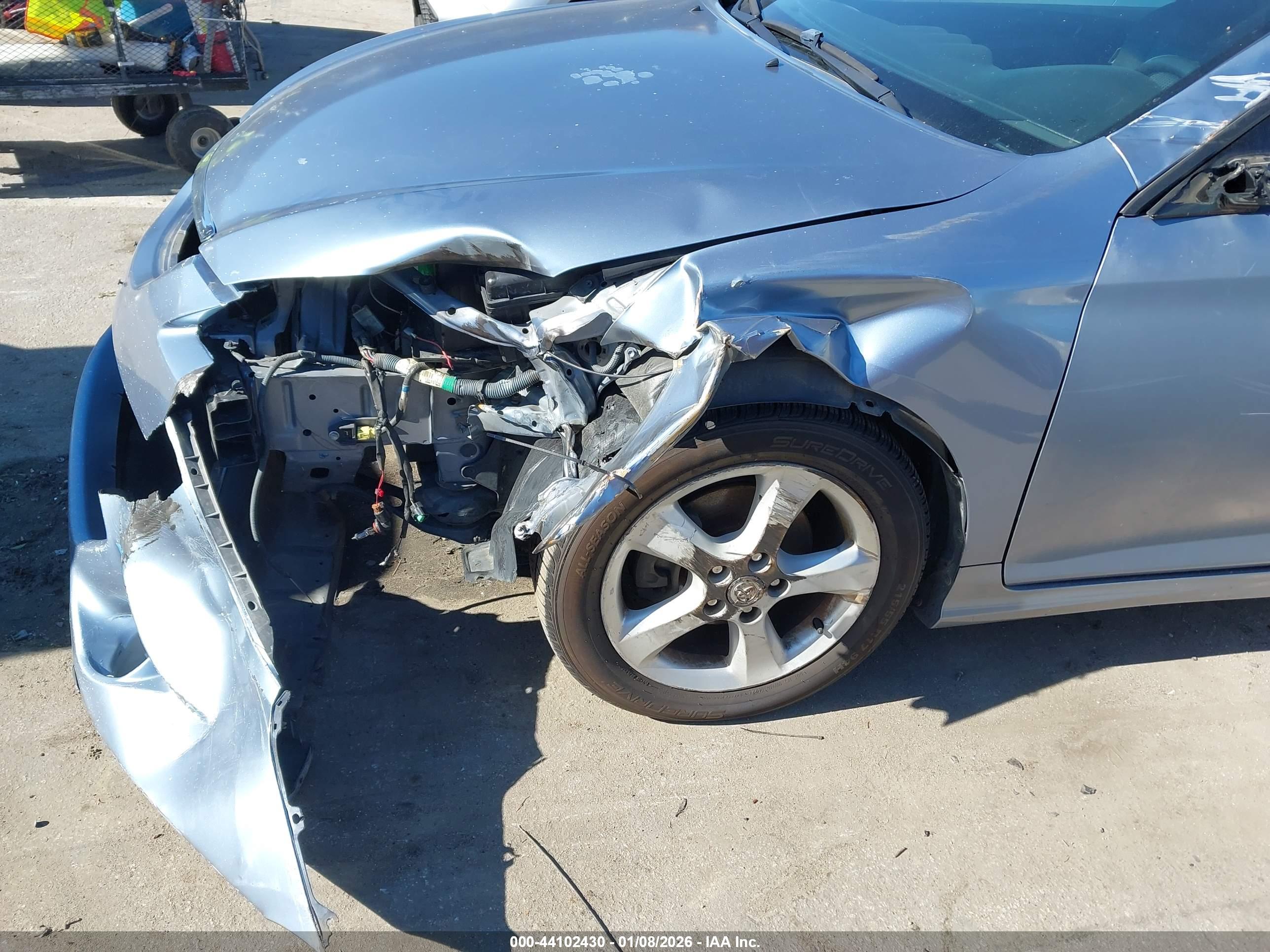 TOYOTA CAMRY image 6