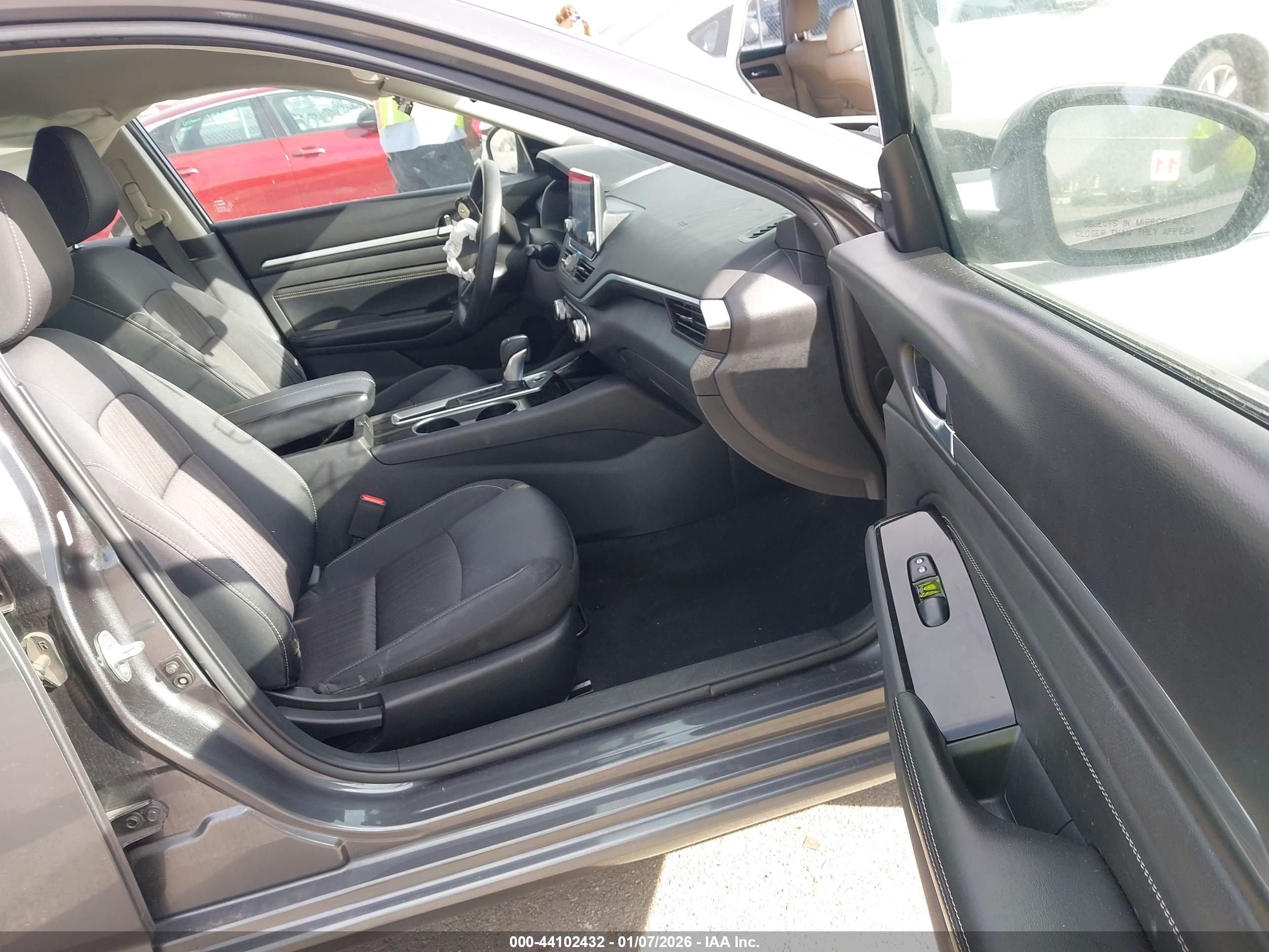 NISSAN ALTIMA image 5