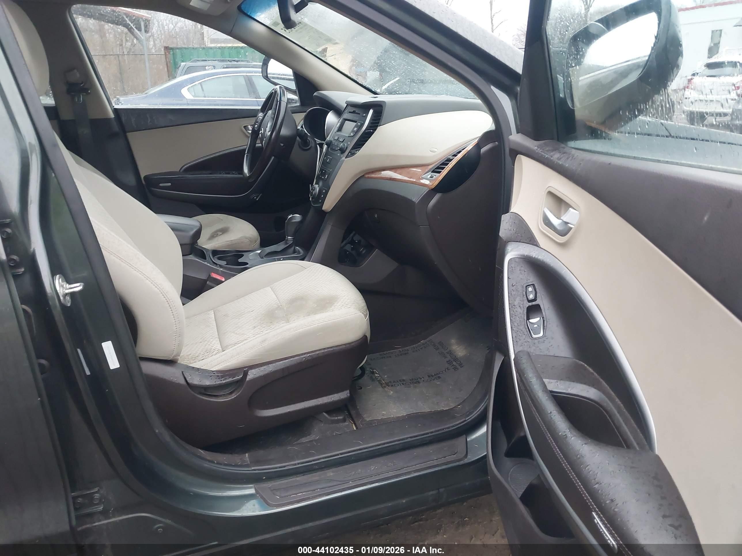 HYUNDAI SANTA image 5