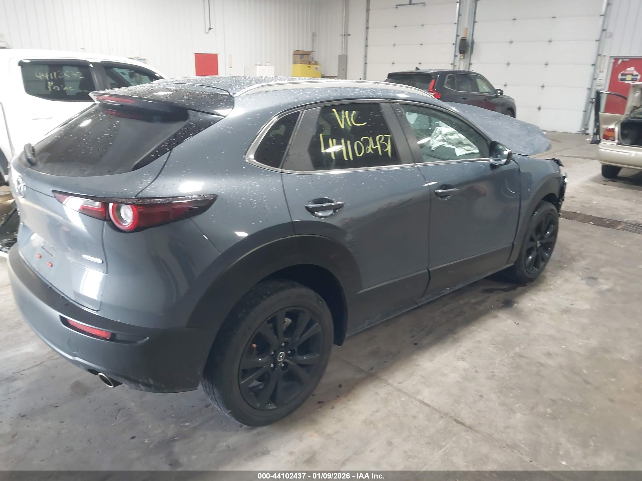 MAZDA CX-30 image 4
