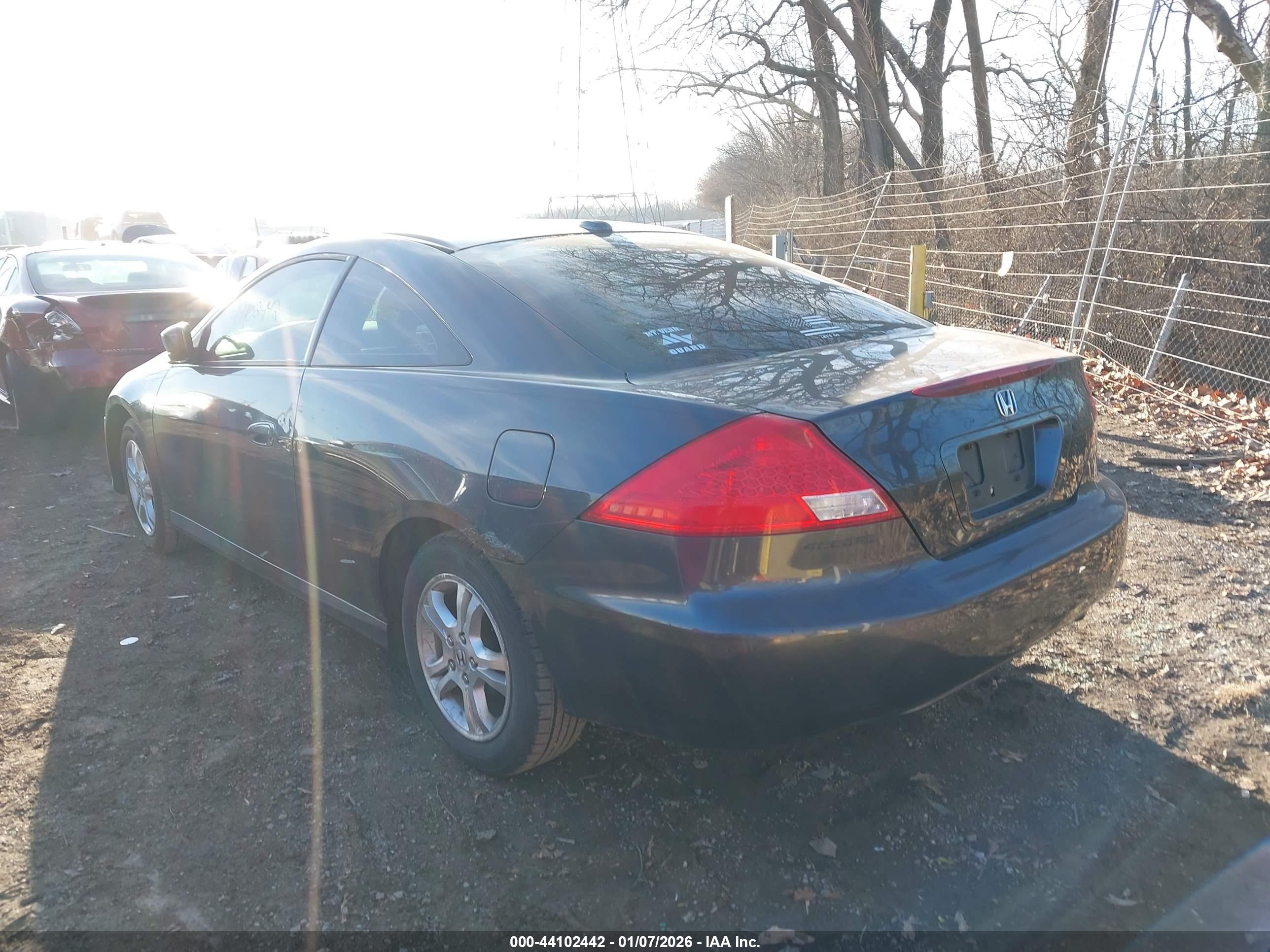 HONDA ACCORD image 3