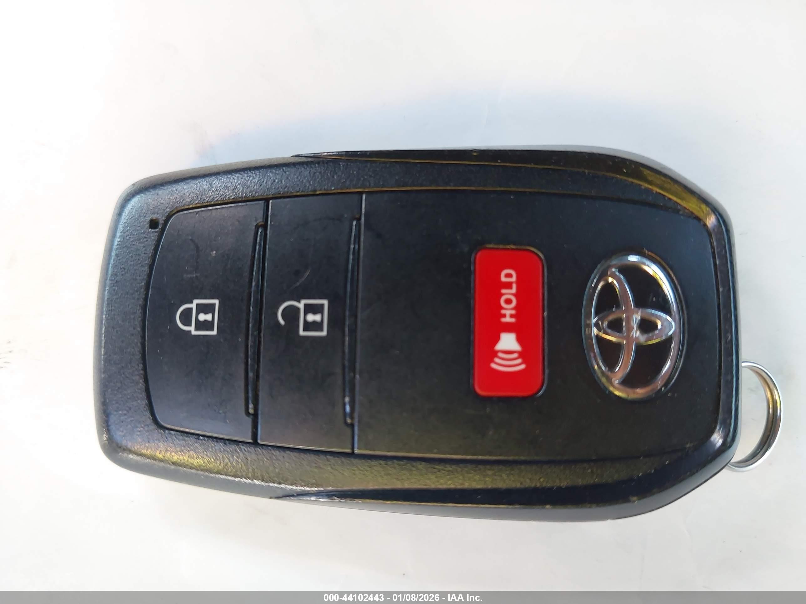 TOYOTA COROLLA image 11
